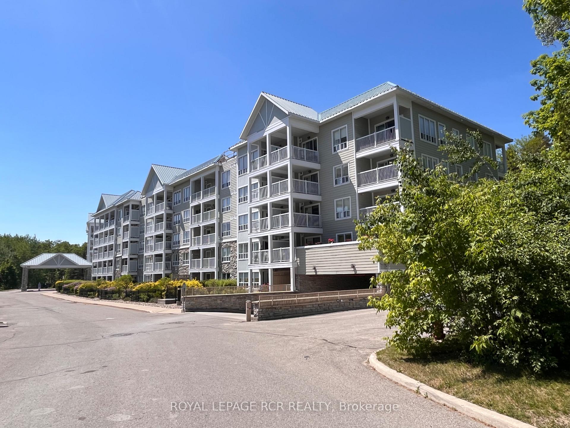 Photo of Unit 212, 900 Bogart Mill Trail