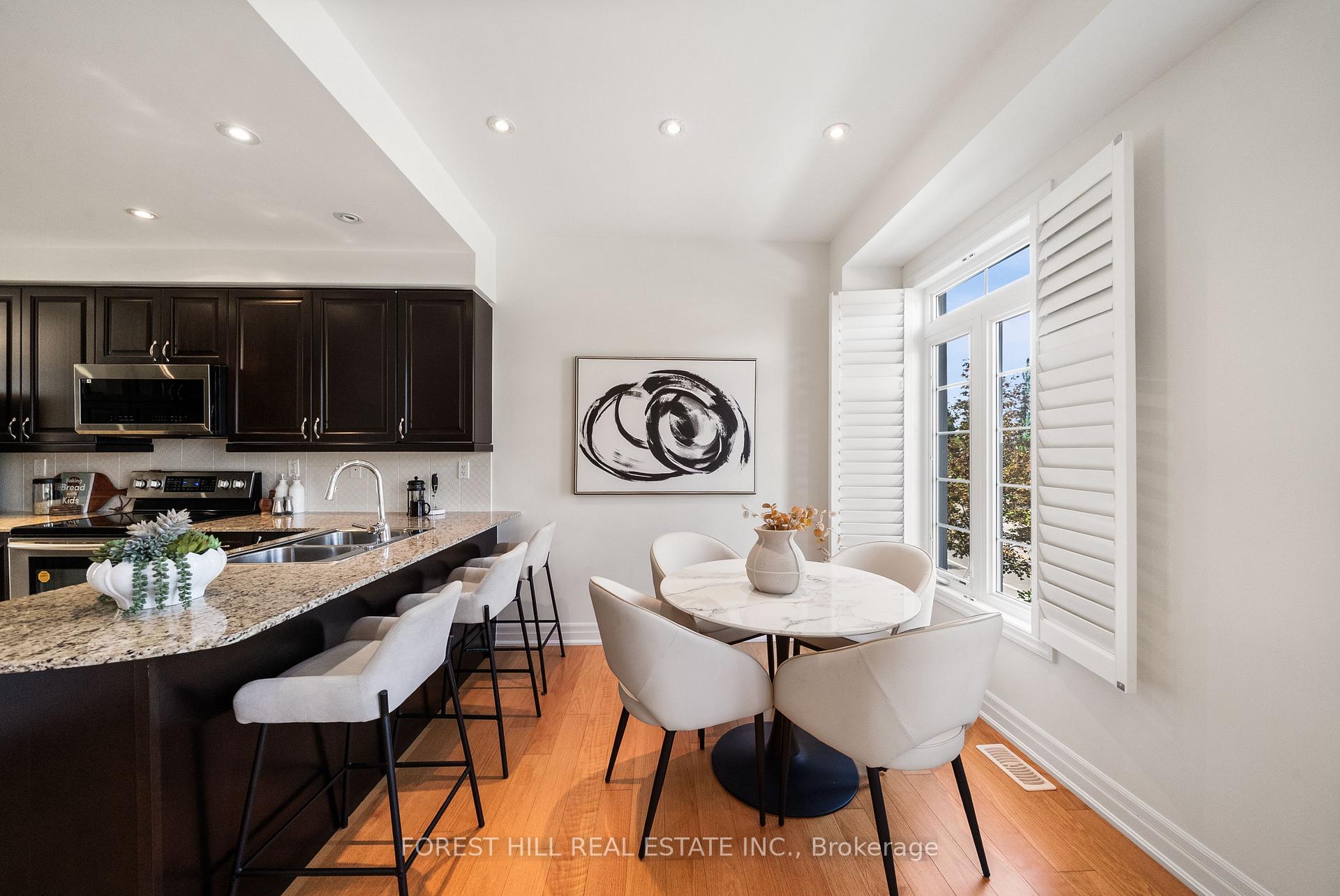 Photo 7 of 25 Beverley Glen Boulevard, Vaughan, Beverley Glen — HOMEH