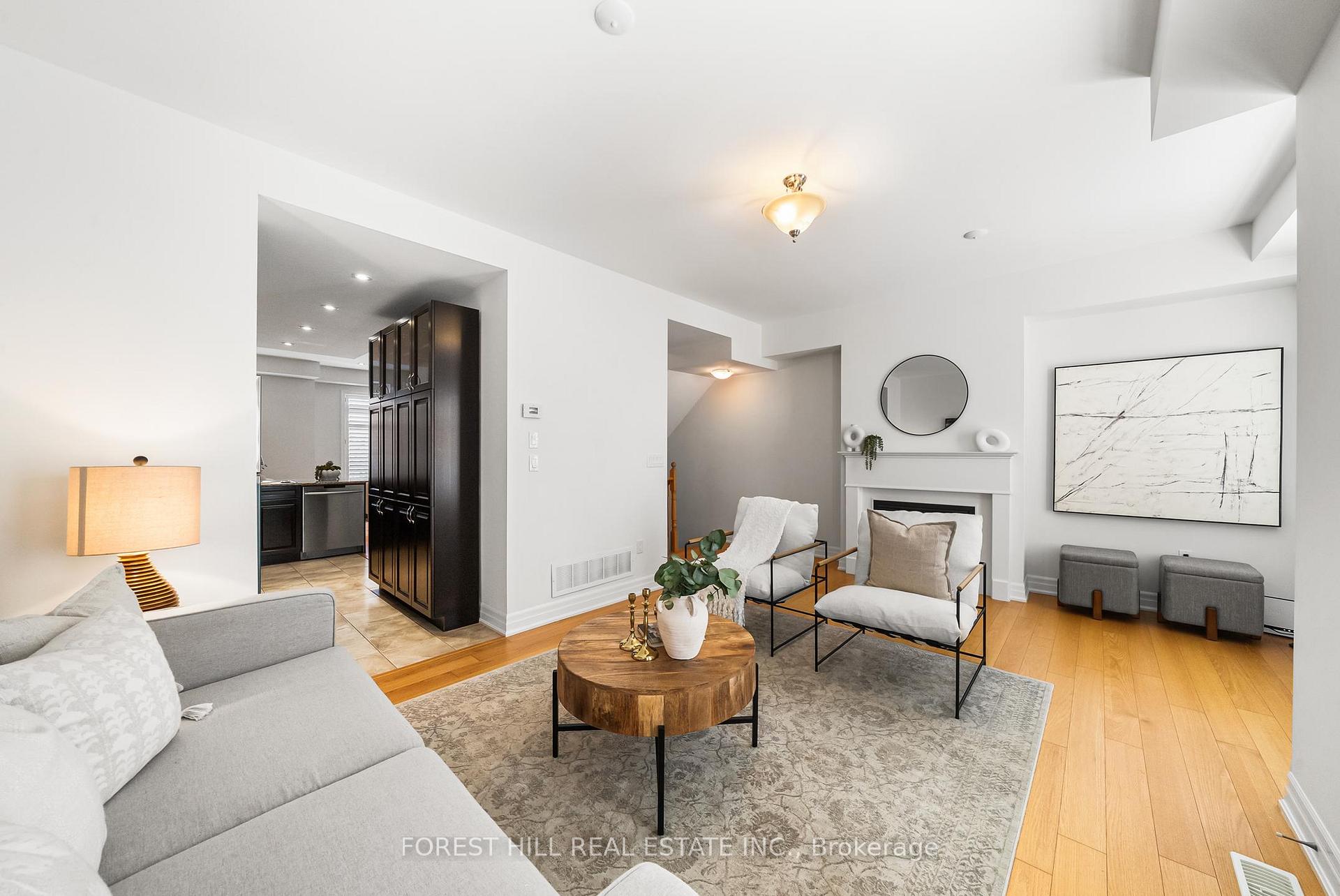 Photo 16 of 25 Beverley Glen Boulevard, Vaughan, Beverley Glen — HOMEH