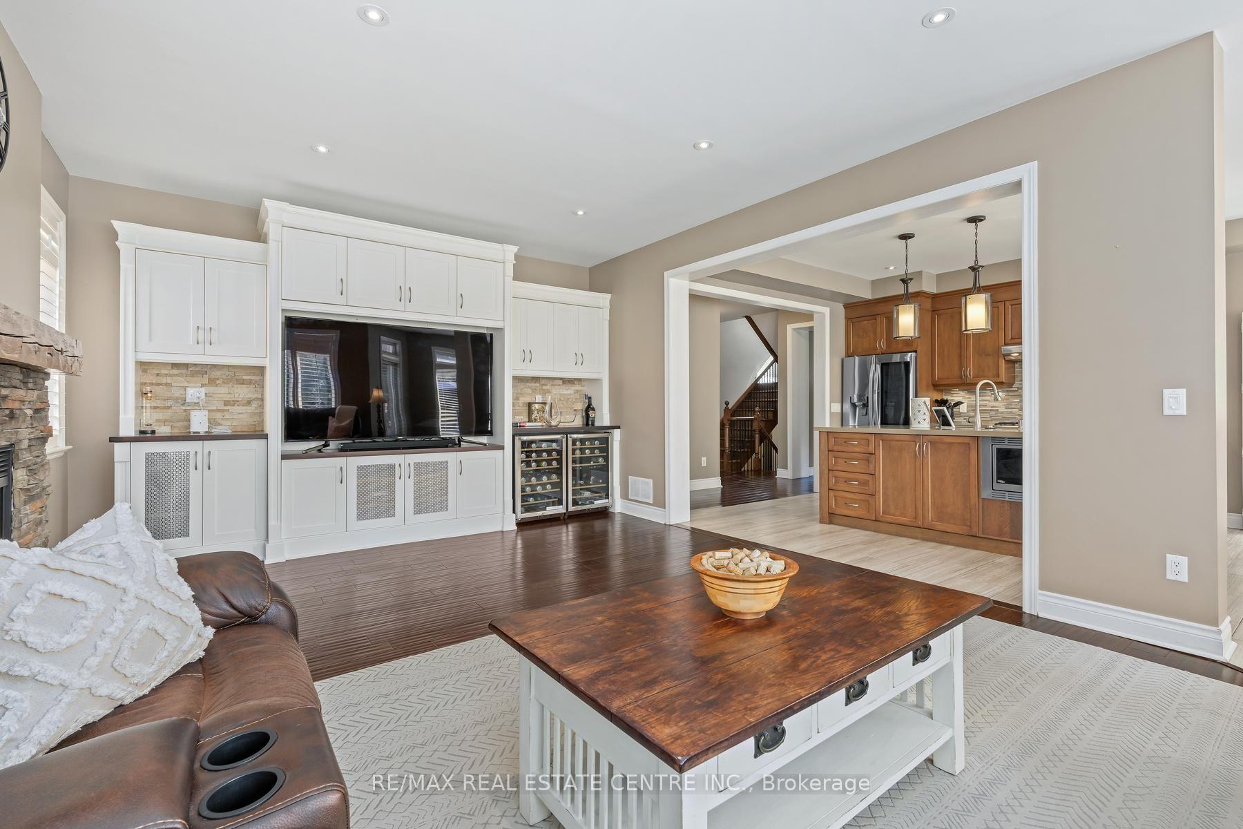 Photo 16 of 14 View Point Circle, Halton Hills, Georgetown — HOMEH