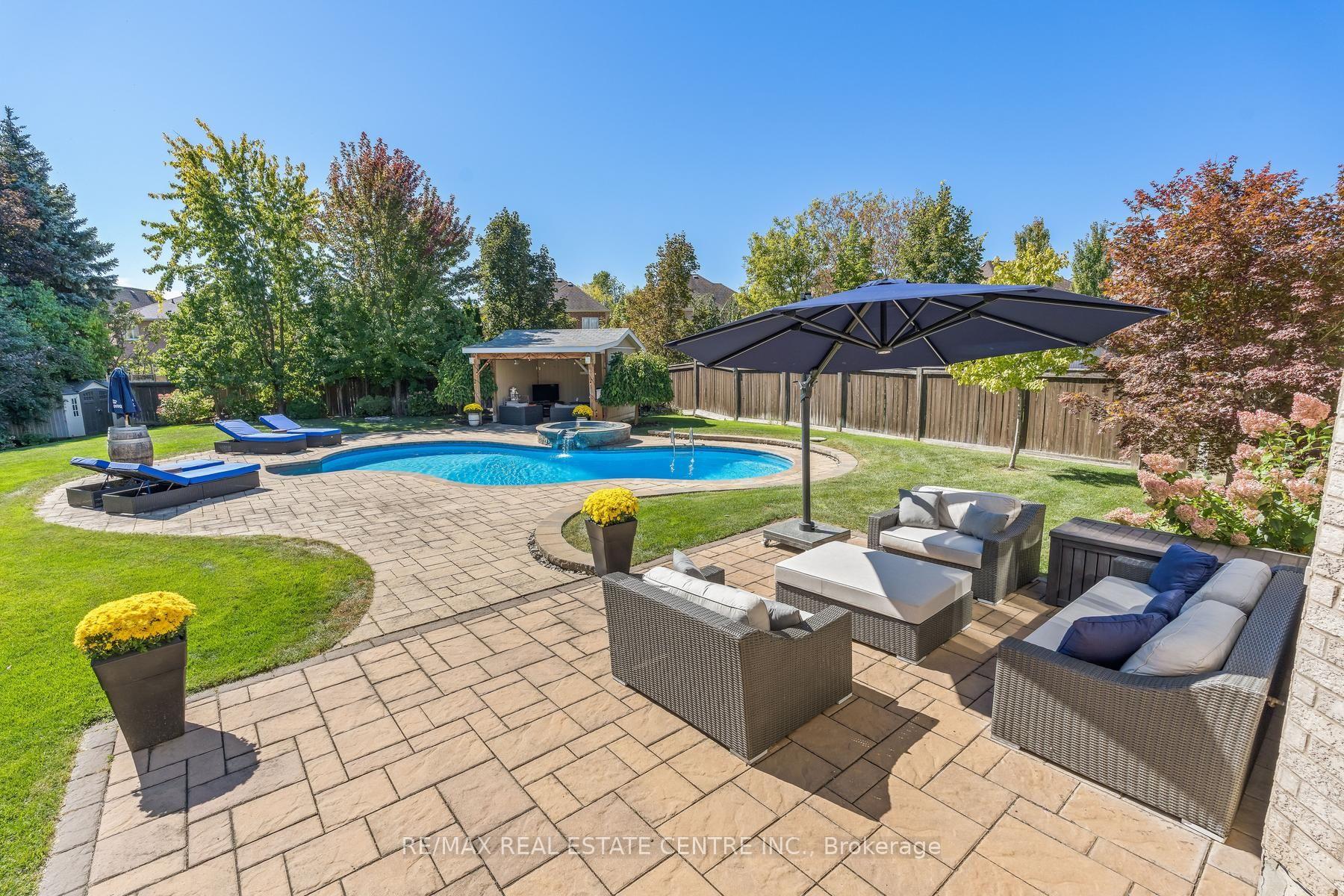 Photo 46 of 14 View Point Circle, Halton Hills, Georgetown — HOMEH