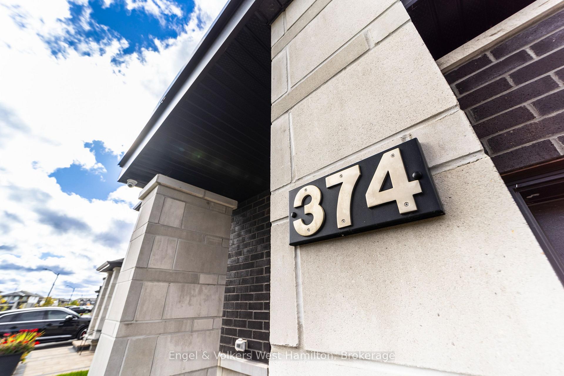 Photo 2 of 374 Big Dipper Street, Ottawa, Riverside South/Gloucester Glen — HOMEH