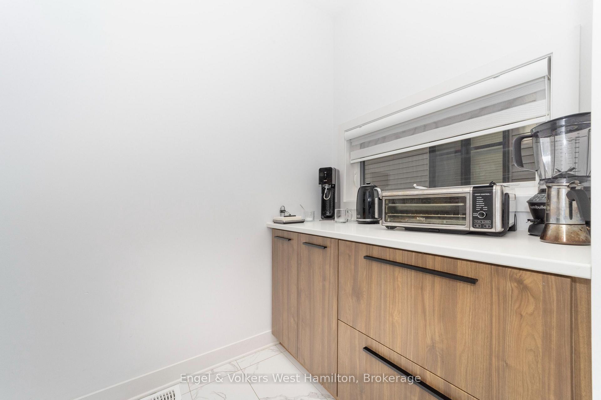 Photo 10 of 374 Big Dipper Street, Ottawa, Riverside South/Gloucester Glen — HOMEH