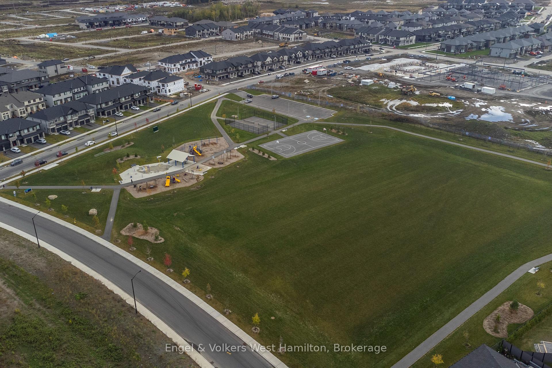 Photo 40 of 374 Big Dipper Street, Ottawa, Riverside South/Gloucester Glen — HOMEH