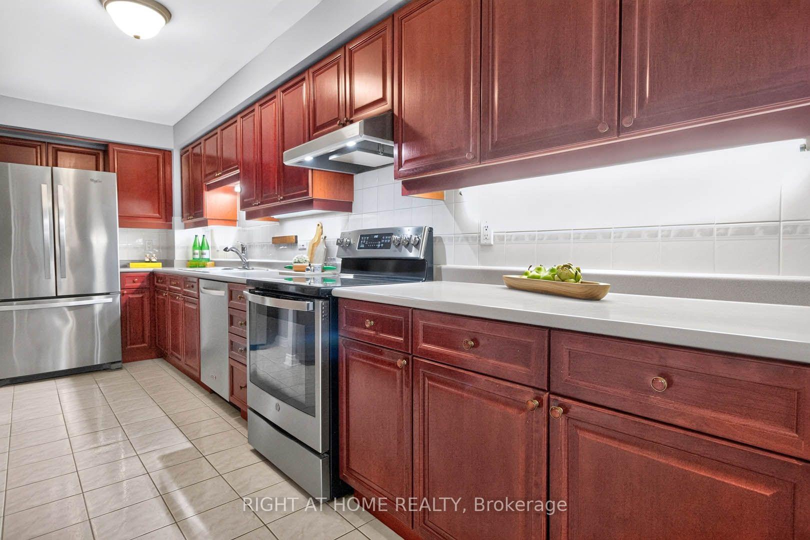 Photo 11 of Unit 83, 5480 Glen Erin Drive, Mississauga, Central Erin Mills — HOMEH