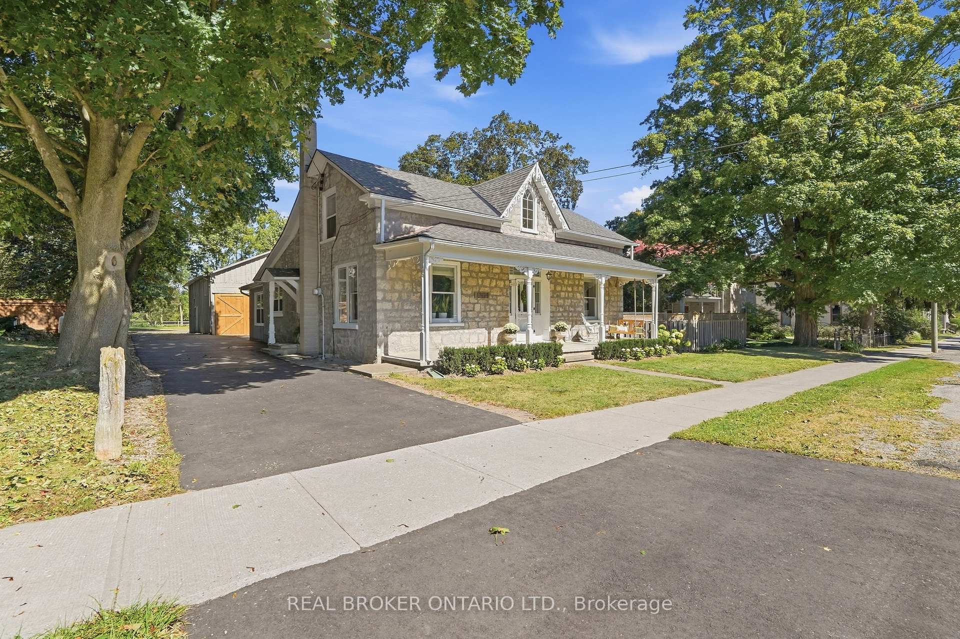 Photo of 1264 Old 8 Highway