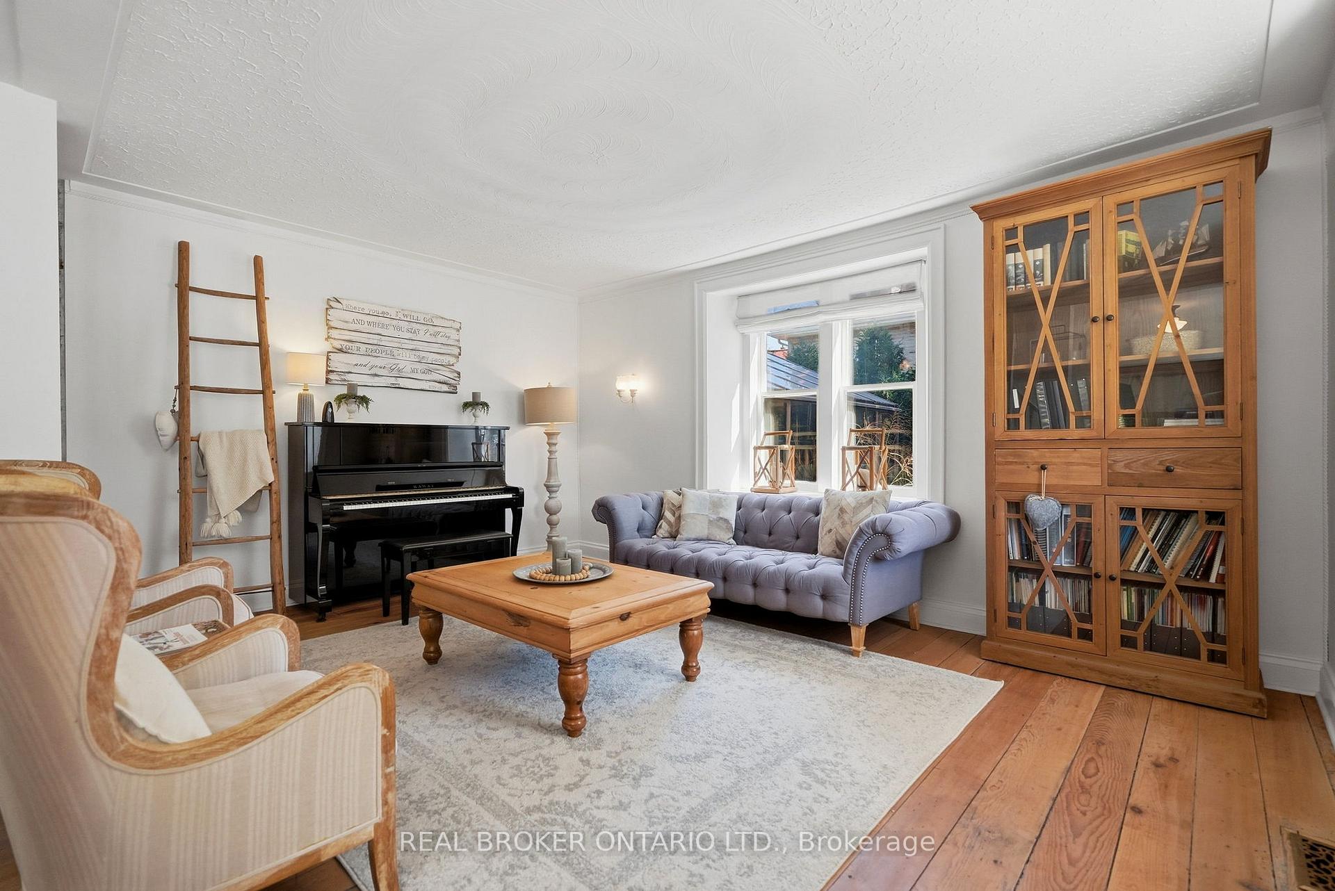 Photo 7 of 1264 Old 8 Highway, Hamilton, Rural Flamborough — HOMEH