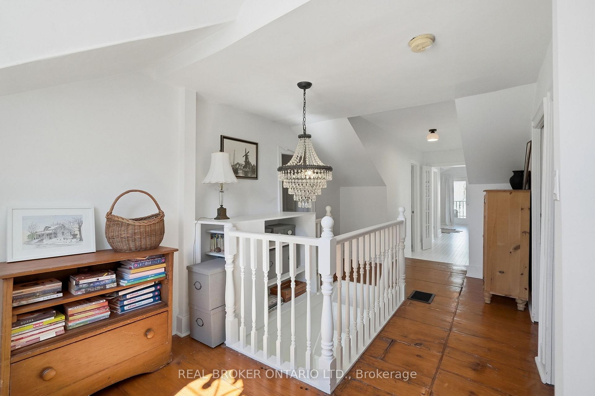 Photo 28 of 1264 Old 8 Highway, Hamilton, Rural Flamborough — HOMEH