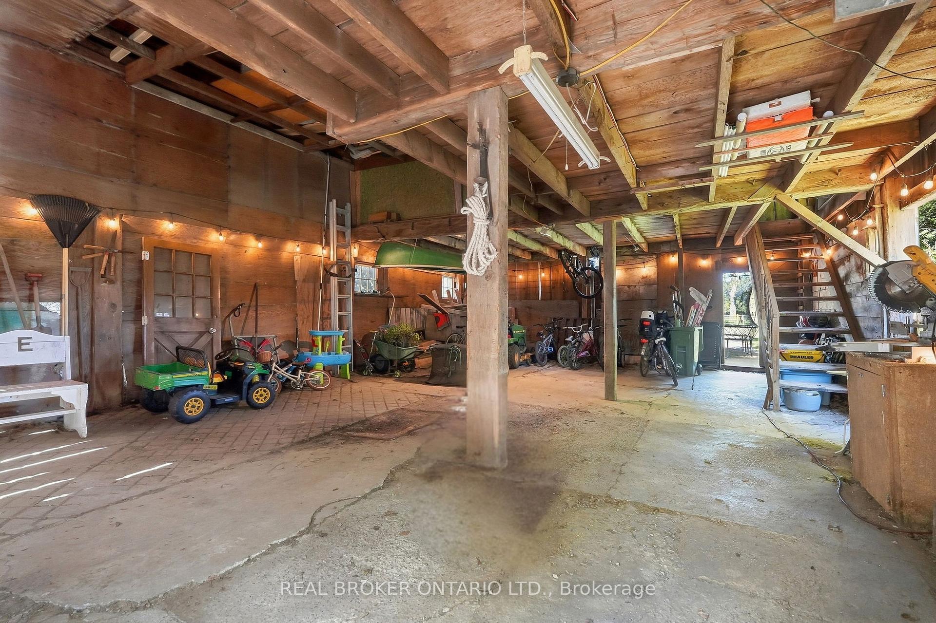 Photo 53 of 1264 Old 8 Highway, Hamilton, Rural Flamborough — HOMEH