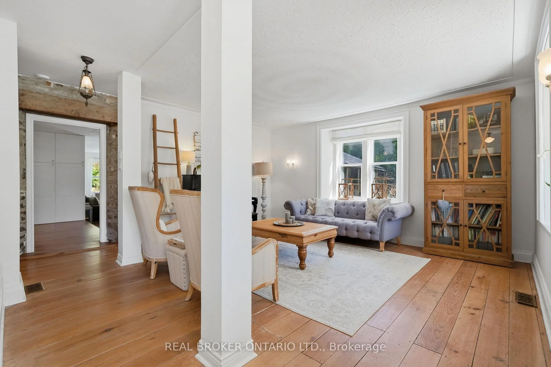 Photo 8 of 1264 Old 8 Highway, Hamilton, Rural Flamborough — HOMEH