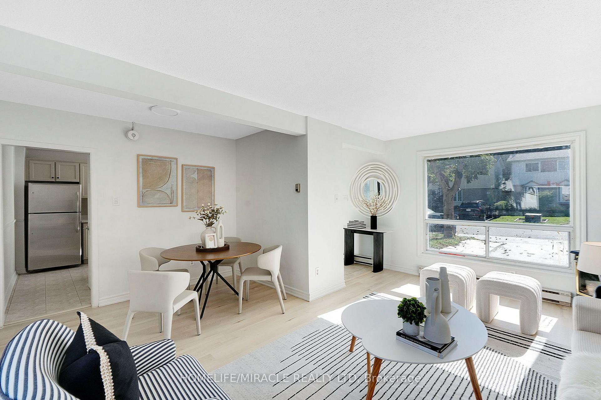 Photo 11 of 10 Habitat Square, Brampton, Central Park — HOMEH