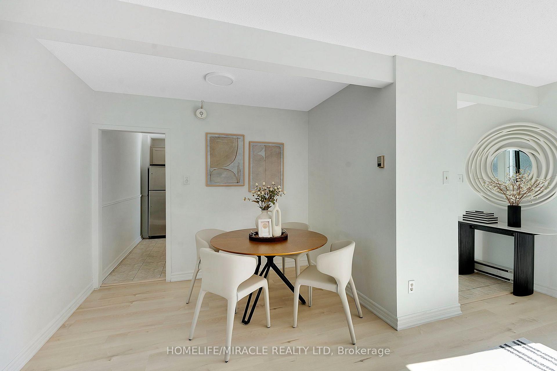 Photo 12 of 10 Habitat Square, Brampton, Central Park — HOMEH