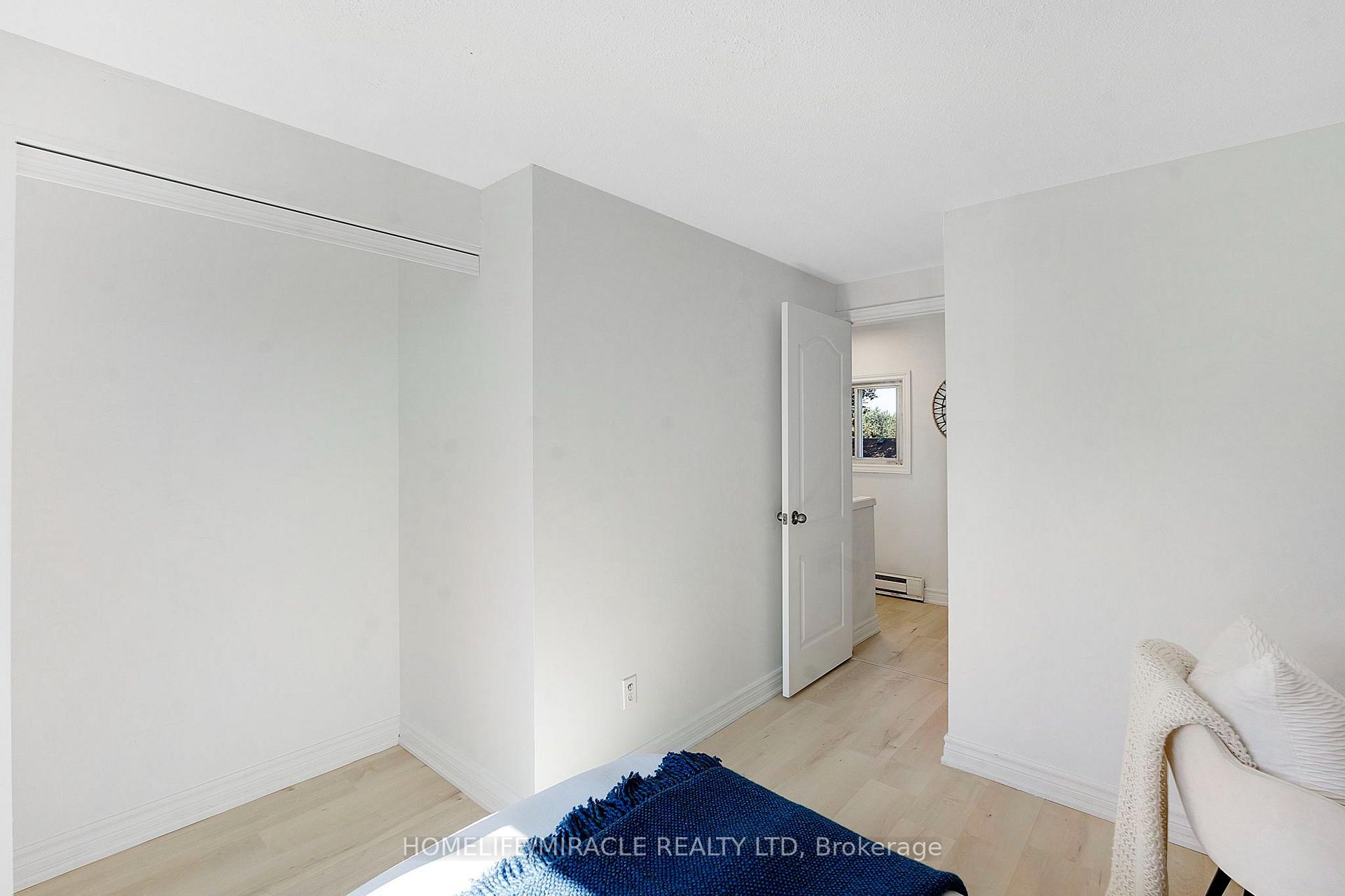 Photo 22 of 10 Habitat Square, Brampton, Central Park — HOMEH