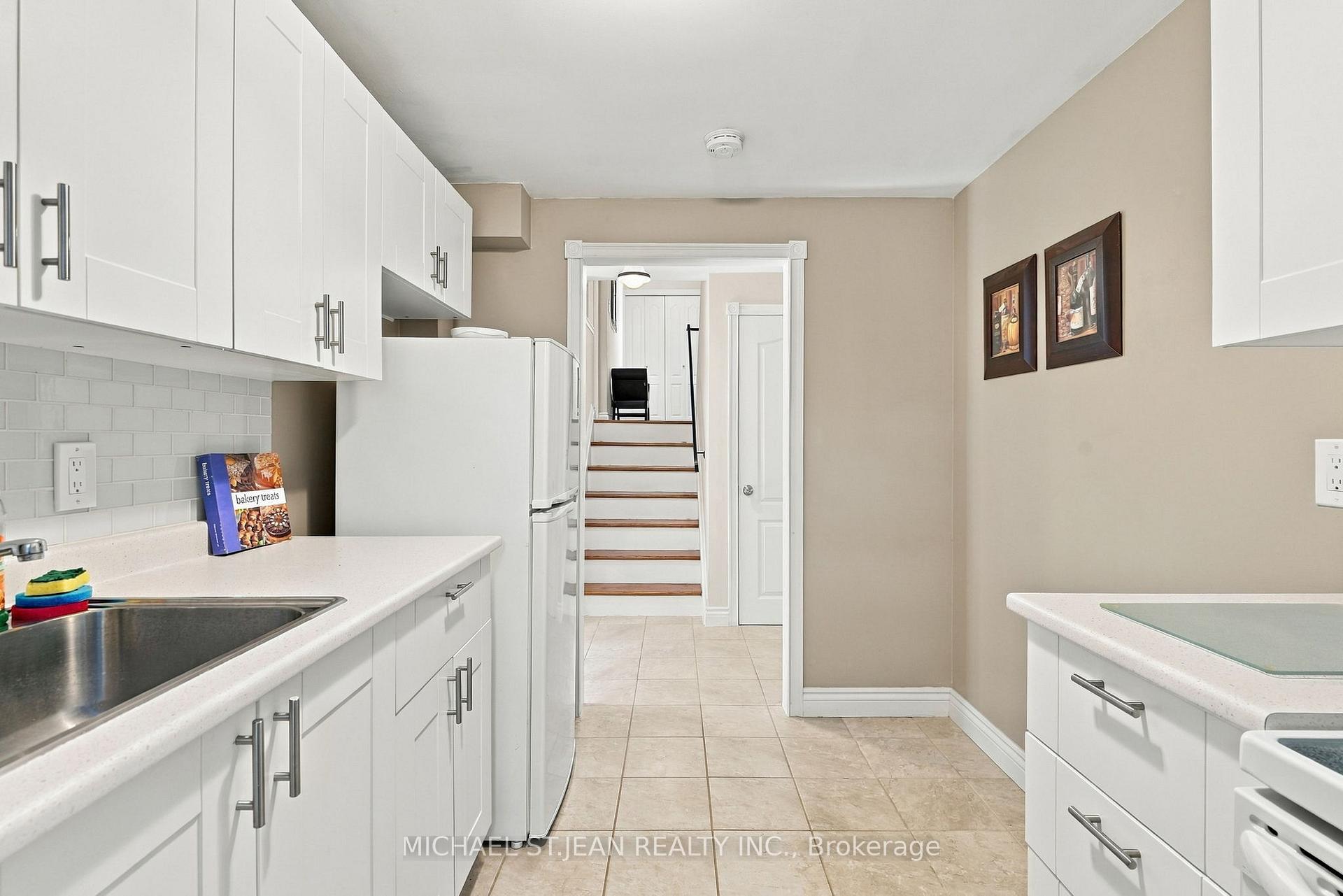Photo 26 of 46 Lawrence Avenue, Hamilton, Greenford — HOMEH