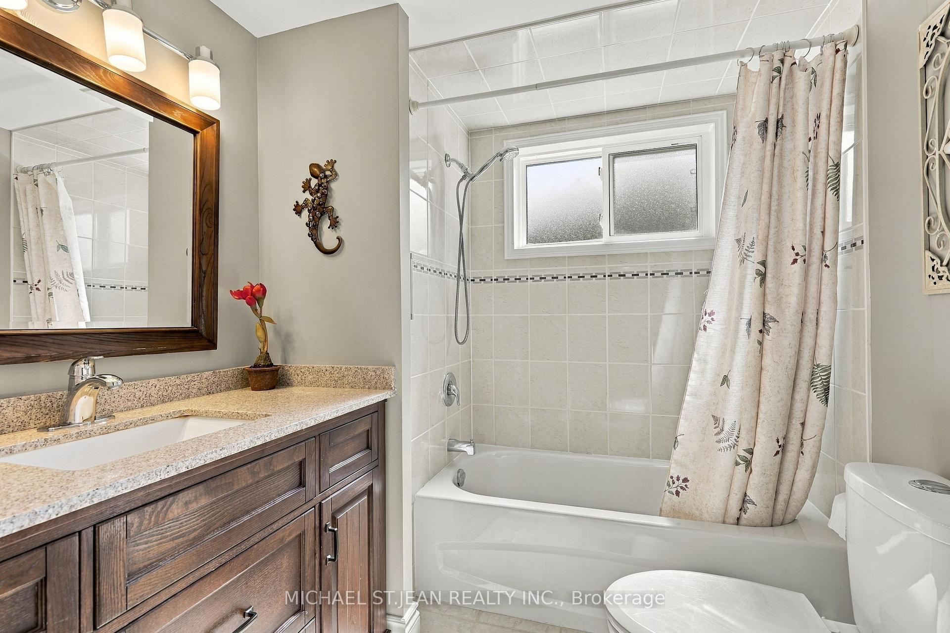 Photo 33 of 46 Lawrence Avenue, Hamilton, Greenford — HOMEH
