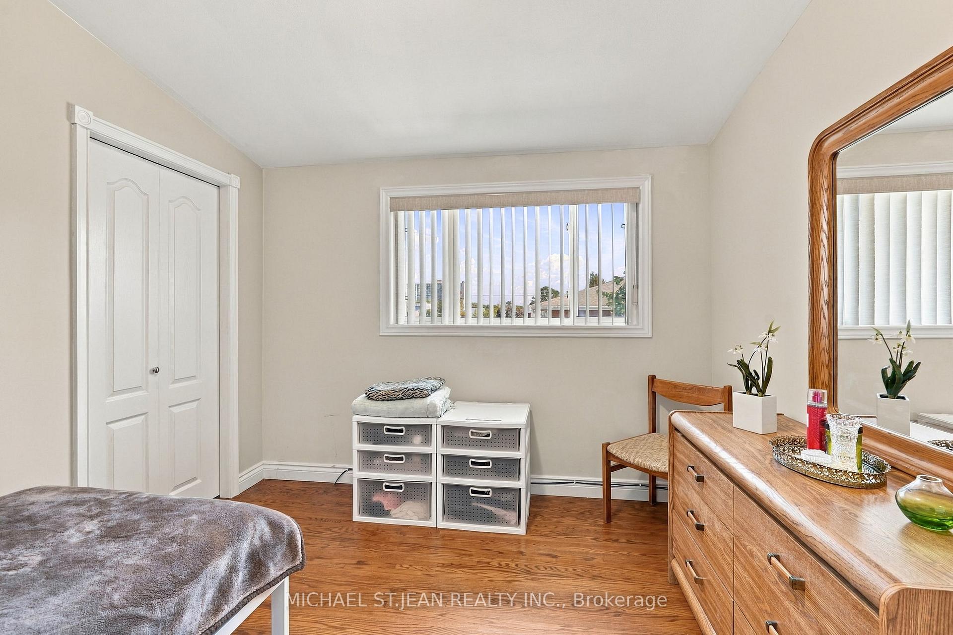 Photo 36 of 46 Lawrence Avenue, Hamilton, Greenford — HOMEH