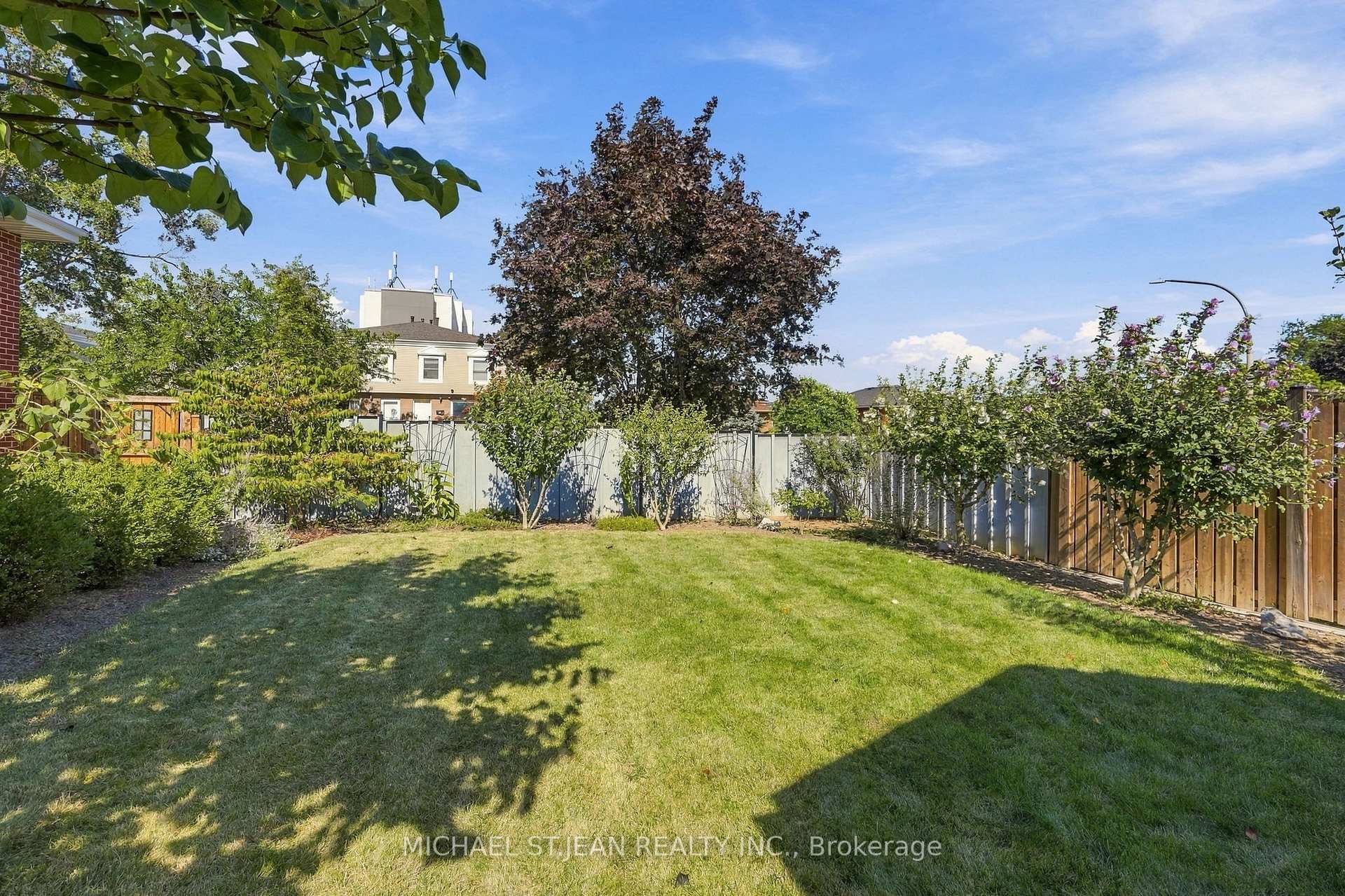 Photo 46 of 46 Lawrence Avenue, Hamilton, Greenford — HOMEH