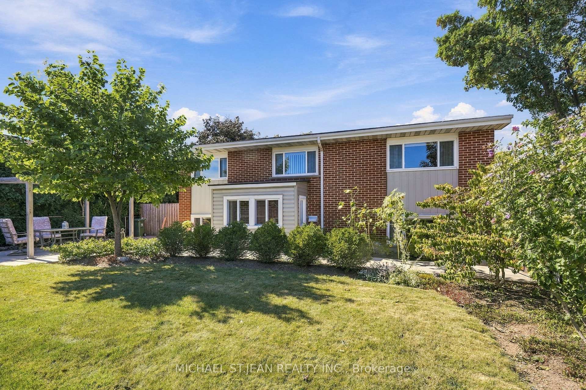 Photo 48 of 46 Lawrence Avenue, Hamilton, Greenford — HOMEH