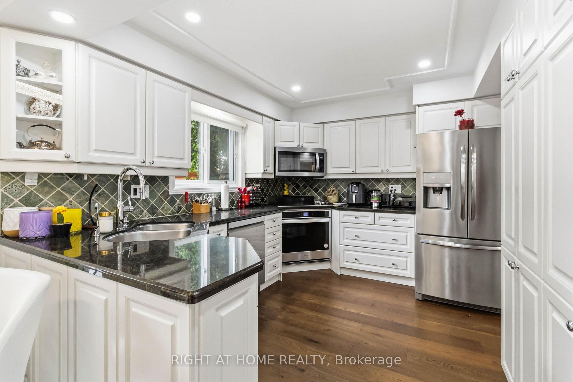 Photo 12 of 2128 Eighth Line, Oakville, Wedgewood Creek — HOMEH