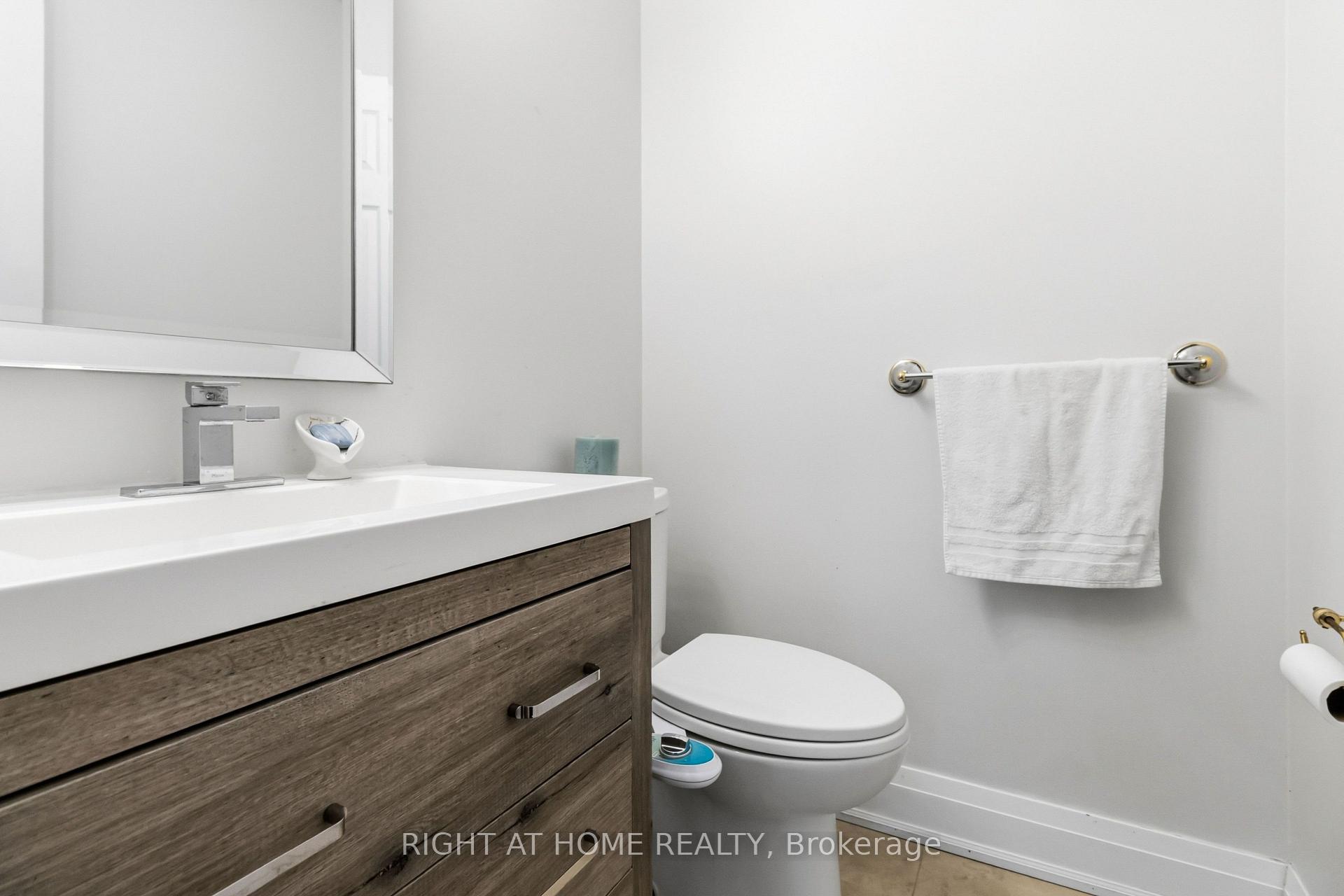 Photo 18 of 2128 Eighth Line, Oakville, Wedgewood Creek — HOMEH