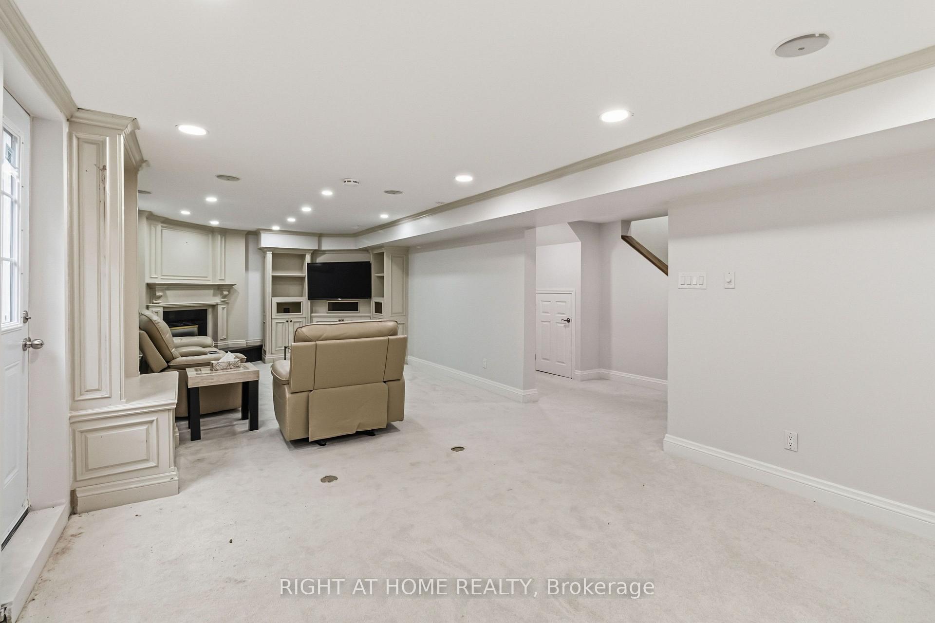 Photo 21 of 2128 Eighth Line, Oakville, Wedgewood Creek — HOMEH