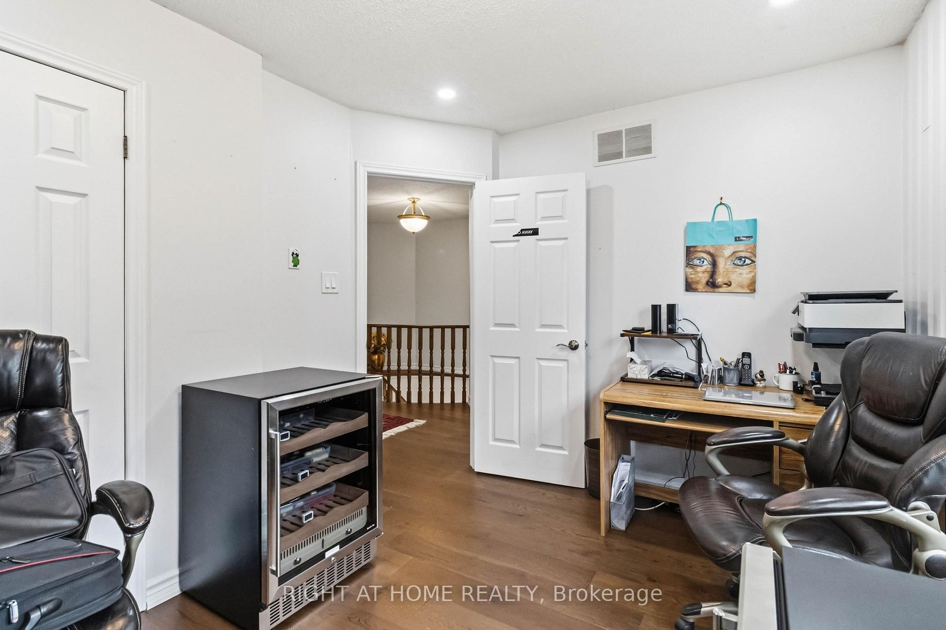 Photo 26 of 2128 Eighth Line, Oakville, Wedgewood Creek — HOMEH