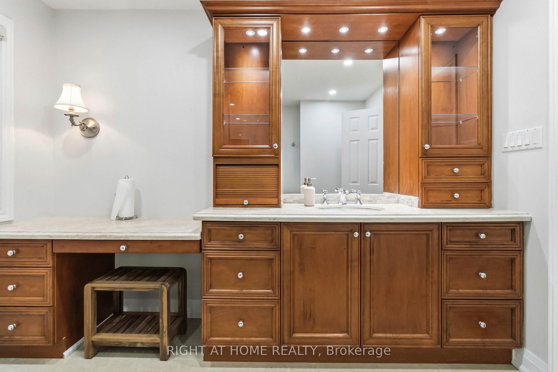 Photo 31 of 2128 Eighth Line, Oakville, Wedgewood Creek — HOMEH
