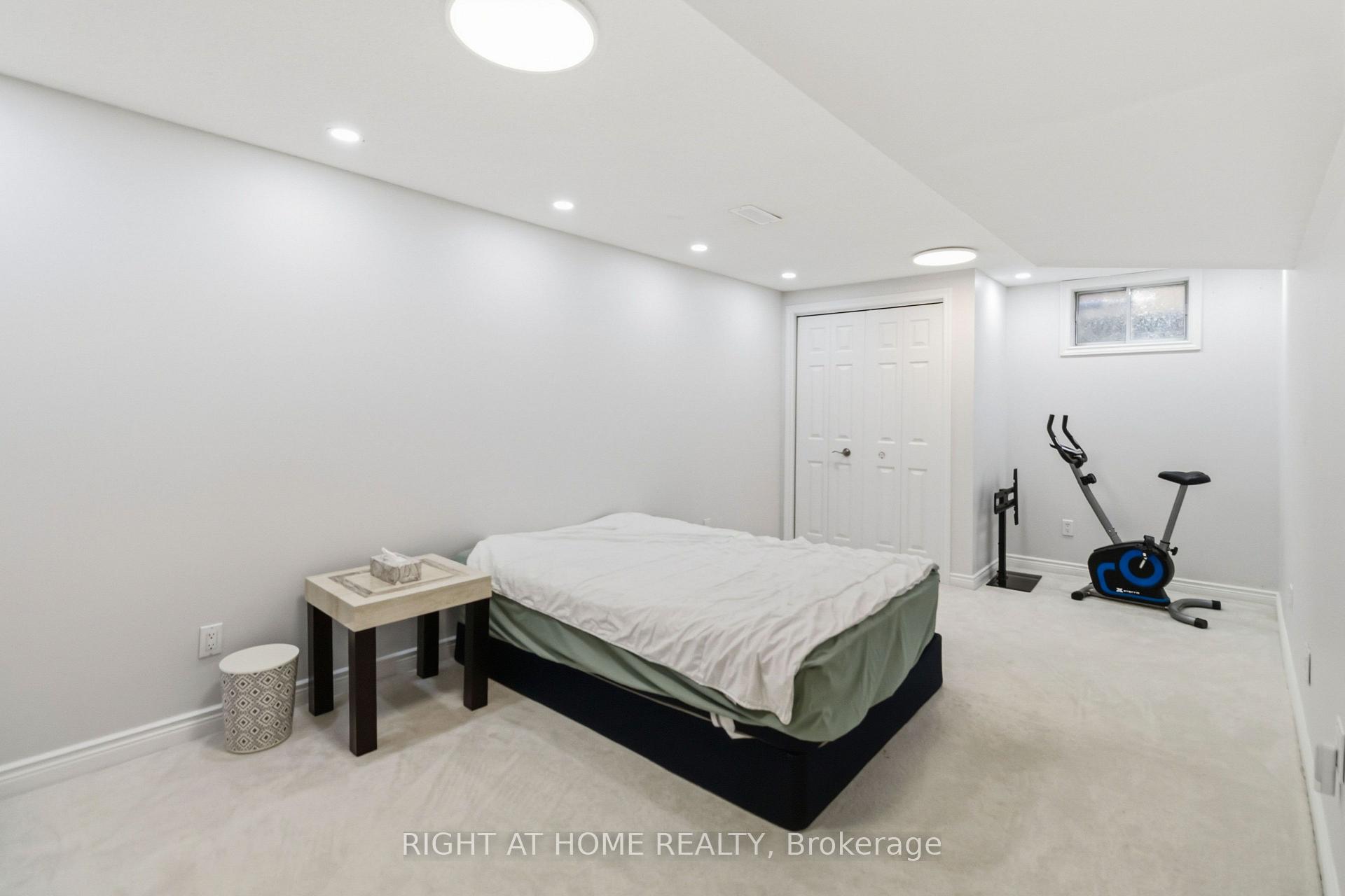 Photo 36 of 2128 Eighth Line, Oakville, Wedgewood Creek — HOMEH