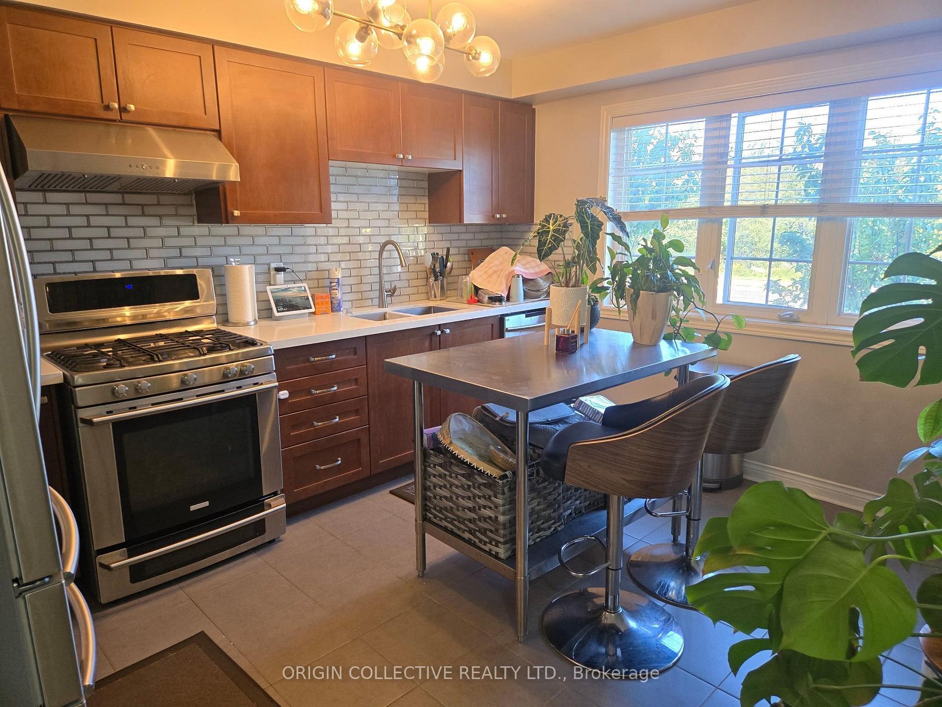 Photo 3 of Unit Room B, 33 Lurcook St, Ajax, South East — HOMEH