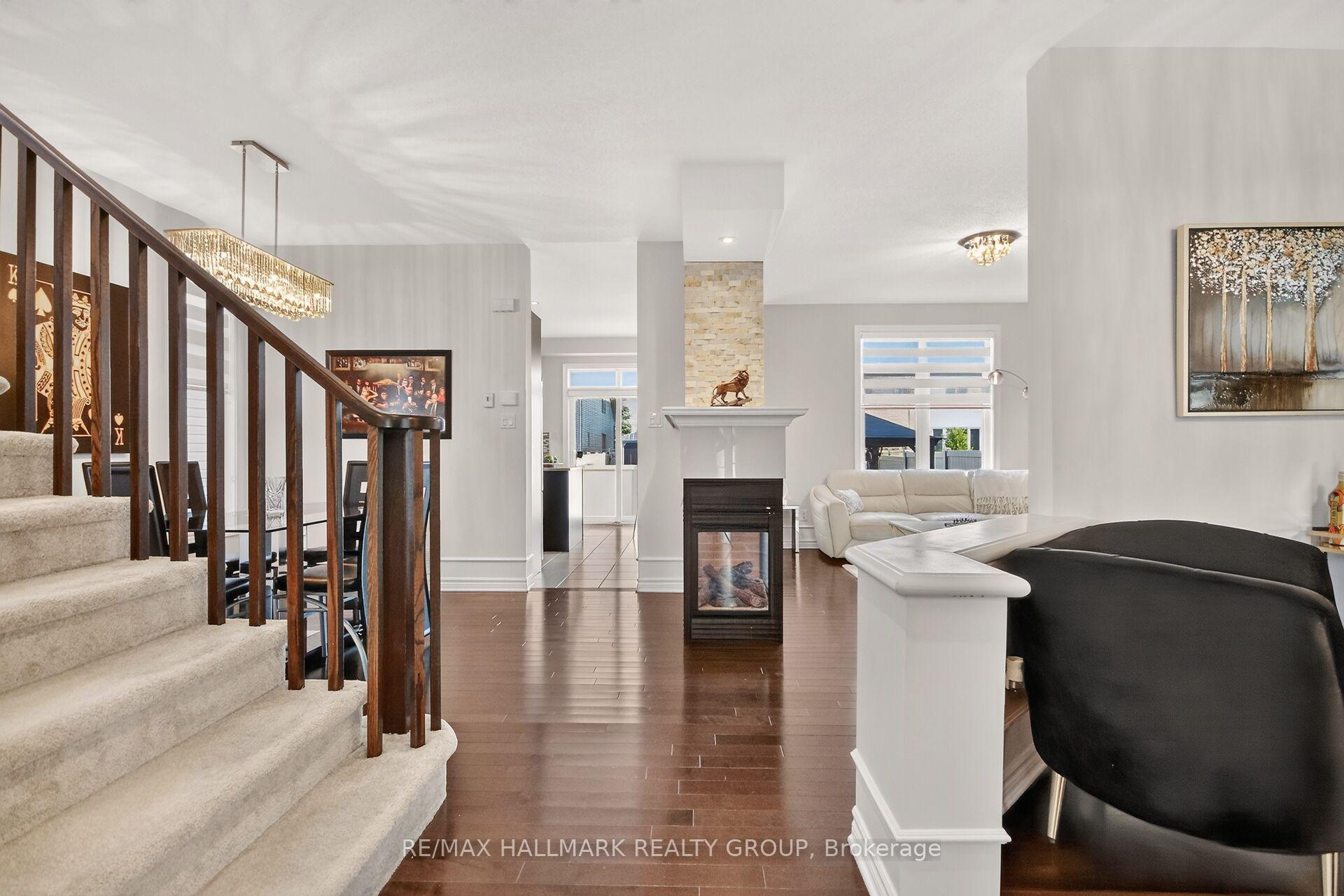 Photo 5 of 433 Cooks Mill Crescent, Ottawa, Riverside South — HOMEH