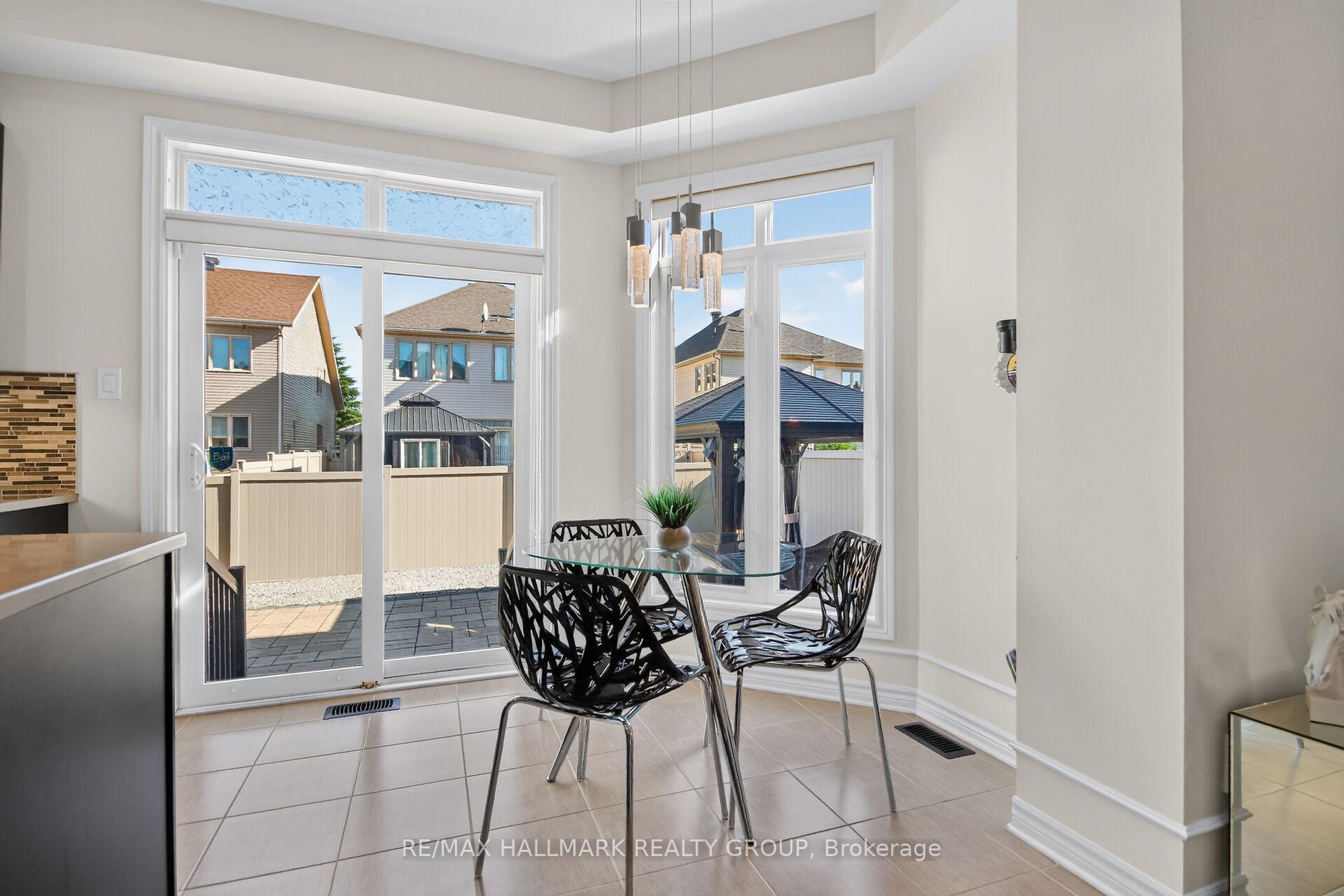 Photo 16 of 433 Cooks Mill Crescent, Ottawa, Riverside South — HOMEH