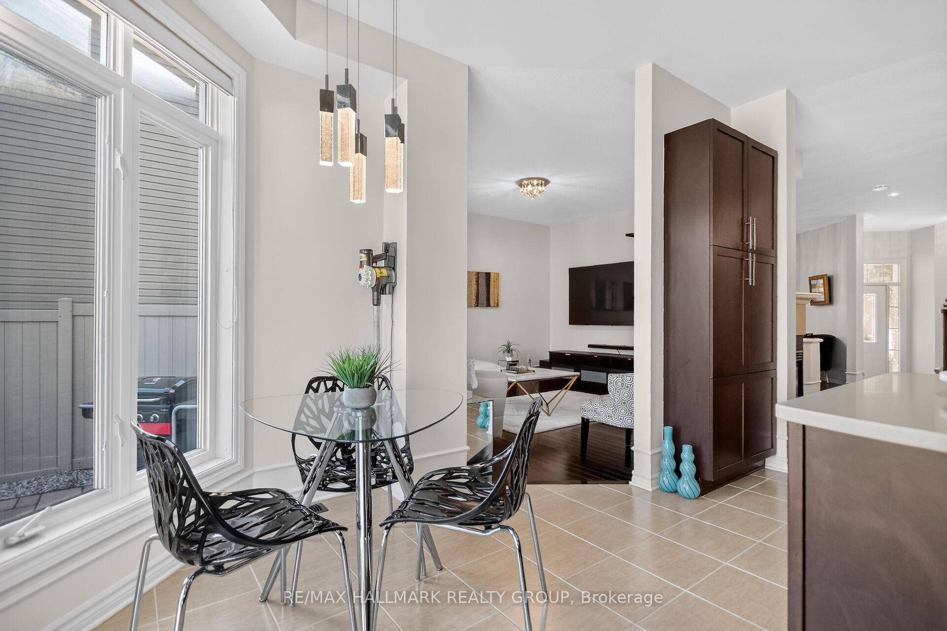 Photo 17 of 433 Cooks Mill Crescent, Ottawa, Riverside South — HOMEH