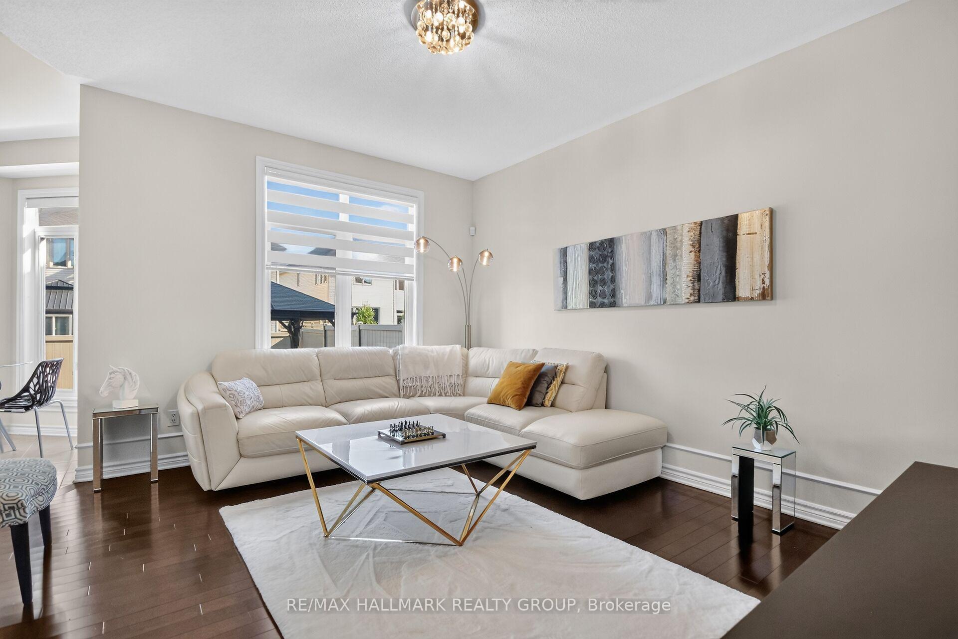 Photo 19 of 433 Cooks Mill Crescent, Ottawa, Riverside South — HOMEH