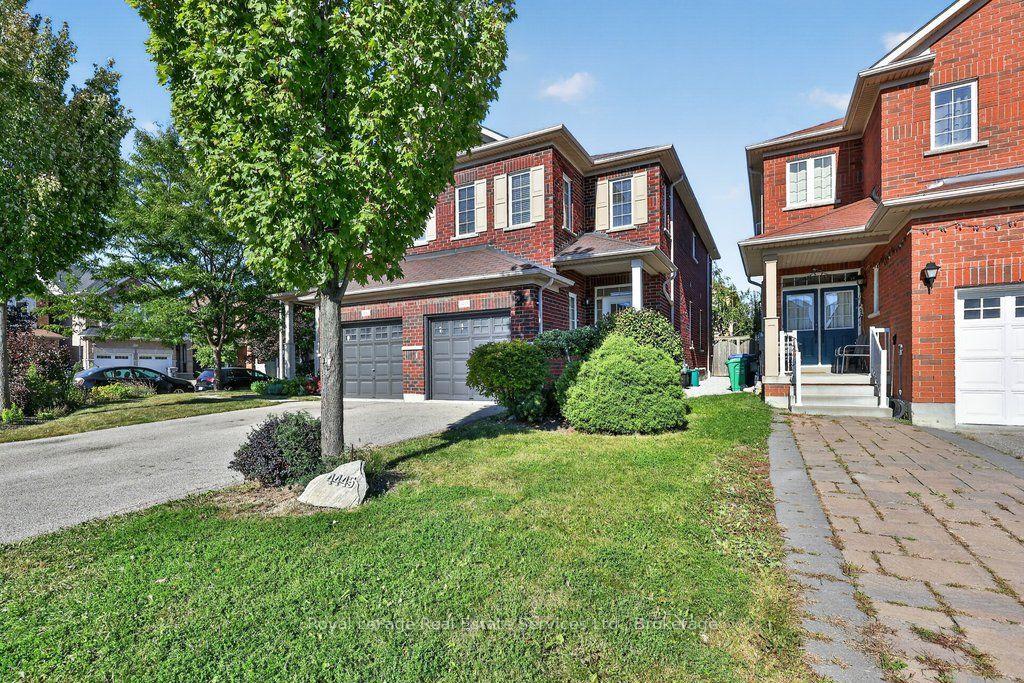 Photo 1 of 4445 Centretown Way, Mississauga, Hurontario — HOMEH