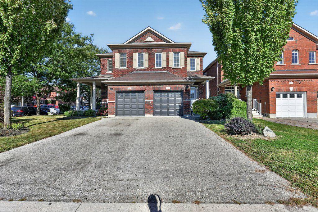 Photo 4 of 4445 Centretown Way, Mississauga, Hurontario — HOMEH