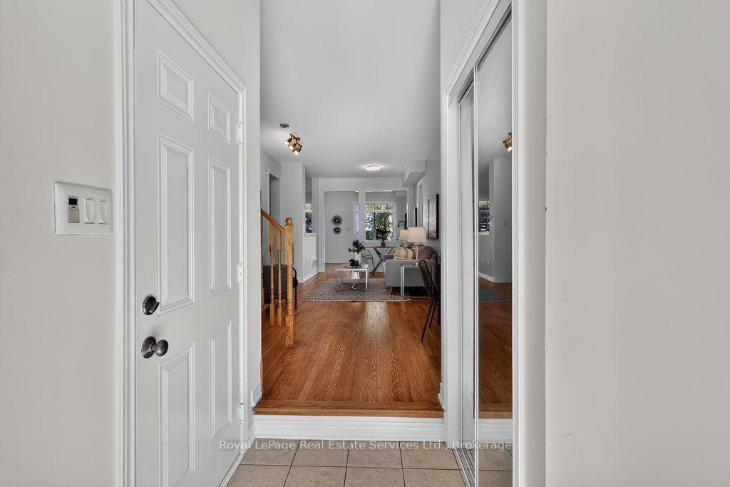 Photo 6 of 4445 Centretown Way, Mississauga, Hurontario — HOMEH