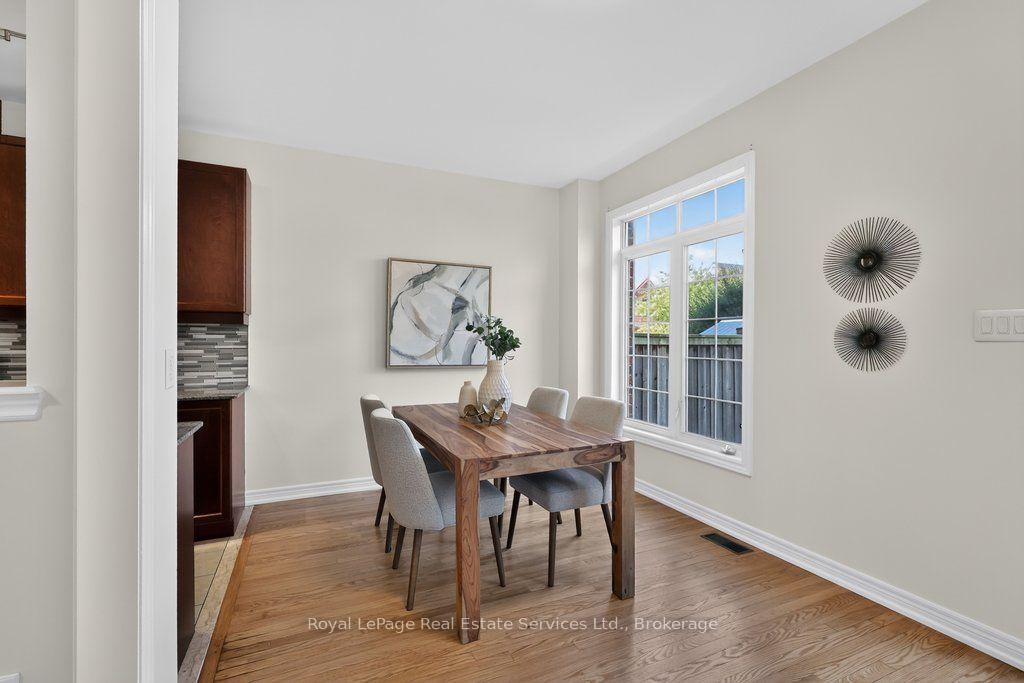 Photo 16 of 4445 Centretown Way, Mississauga, Hurontario — HOMEH