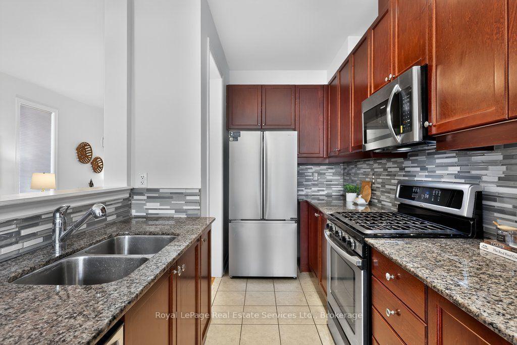 Photo 22 of 4445 Centretown Way, Mississauga, Hurontario — HOMEH