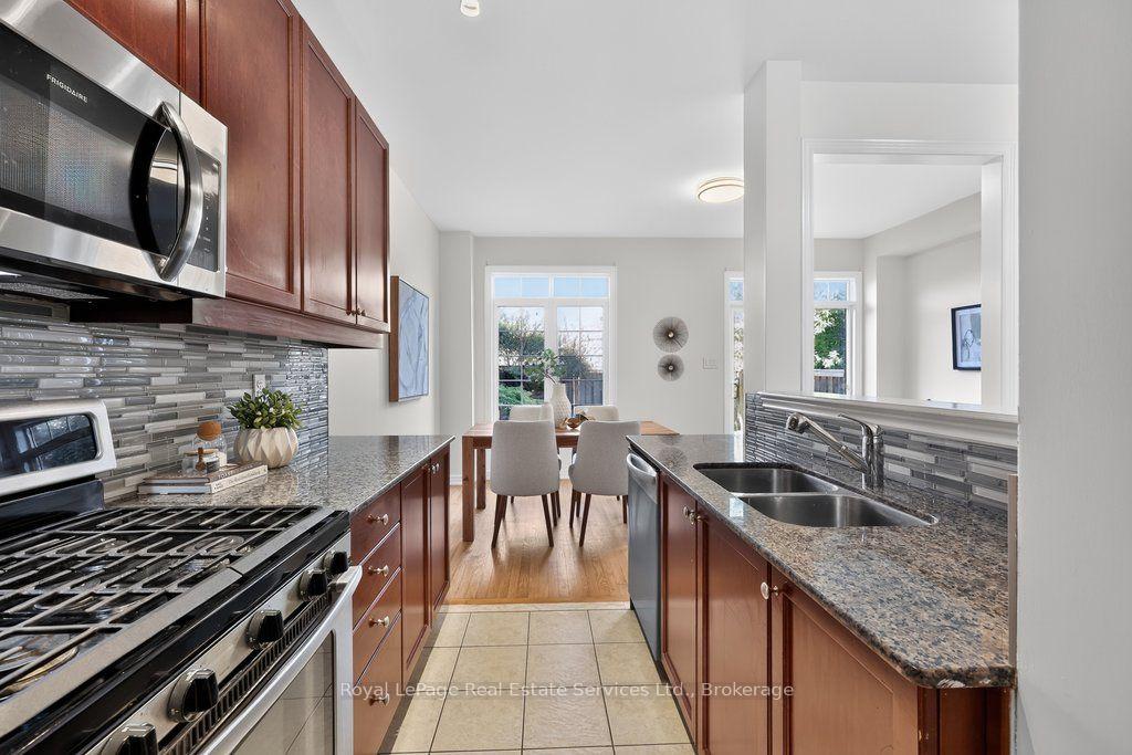 Photo 23 of 4445 Centretown Way, Mississauga, Hurontario — HOMEH