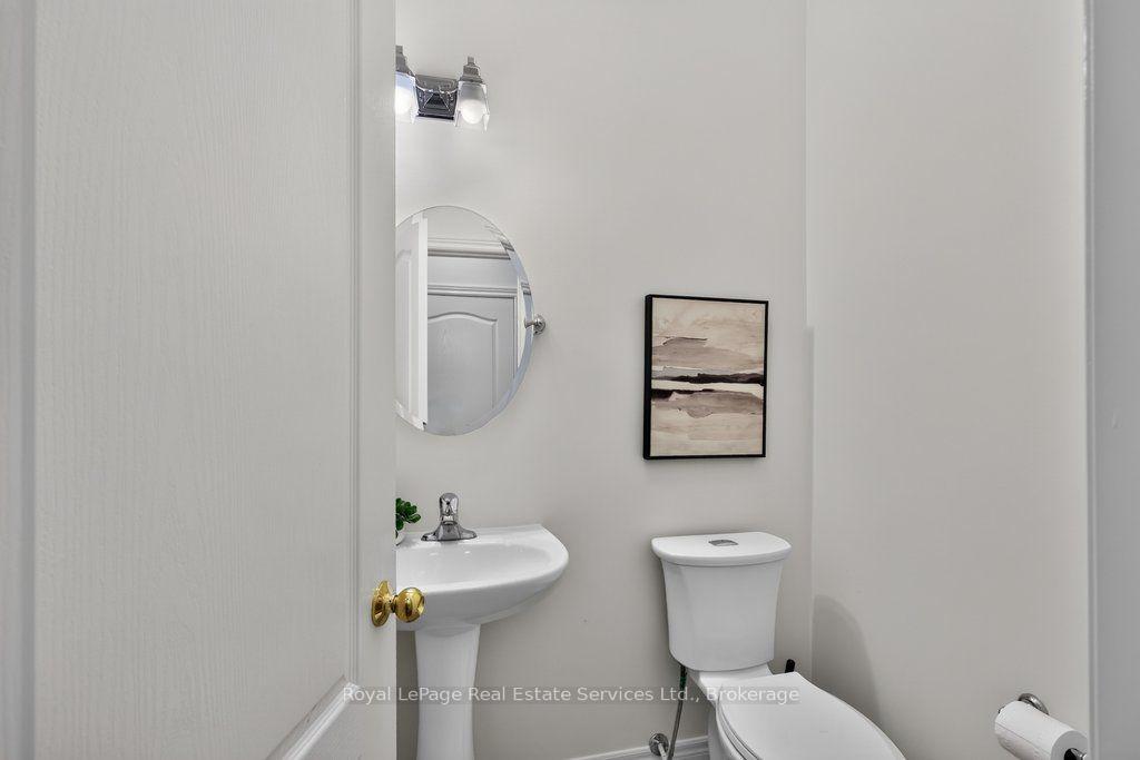 Photo 25 of 4445 Centretown Way, Mississauga, Hurontario — HOMEH