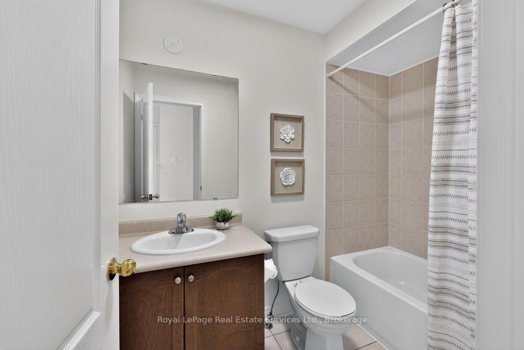 Photo 30 of 4445 Centretown Way, Mississauga, Hurontario — HOMEH