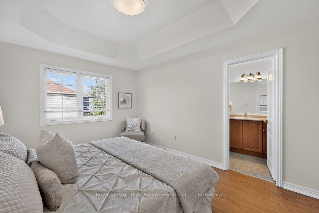 Photo 35 of 4445 Centretown Way, Mississauga, Hurontario — HOMEH