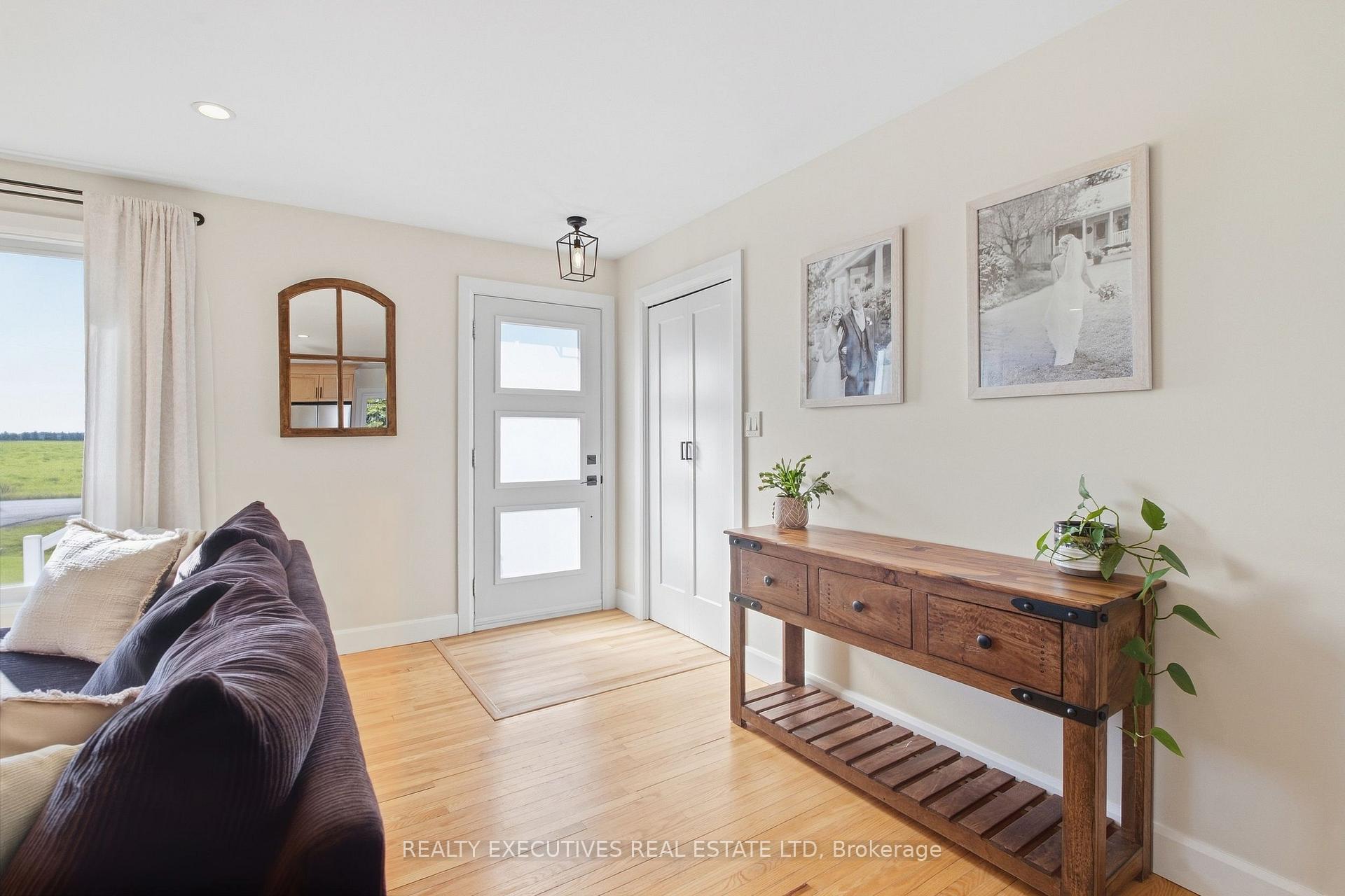Photo 3 of 11895 Cloverdale Road, North Dundas, North Dundas (Mountain) Twp — HOMEH