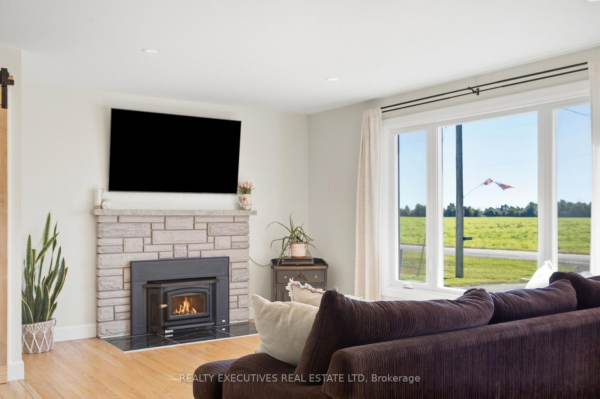 Photo 22 of 11895 Cloverdale Road, North Dundas, North Dundas (Mountain) Twp — HOMEH