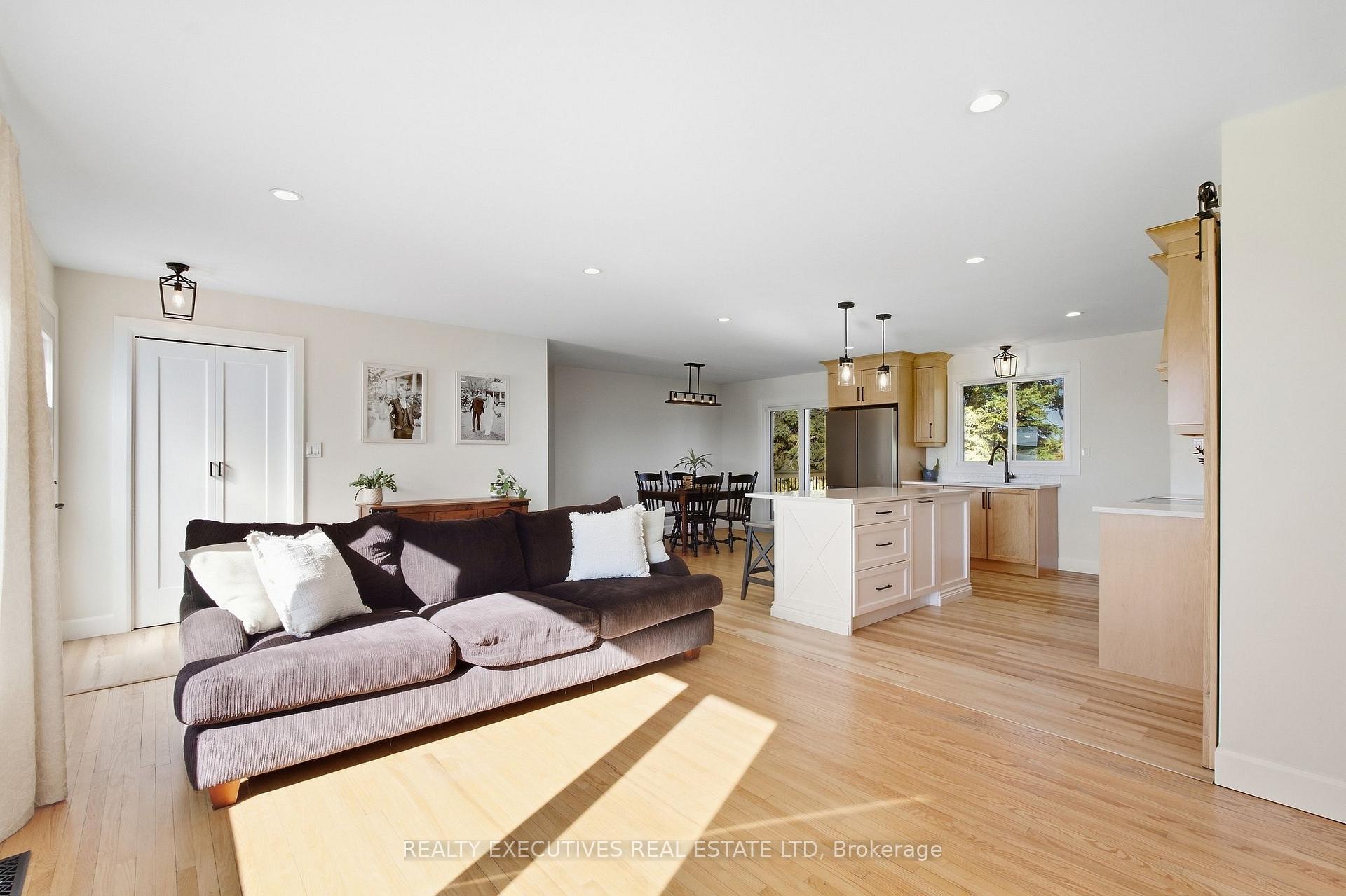 Photo 24 of 11895 Cloverdale Road, North Dundas, North Dundas (Mountain) Twp — HOMEH