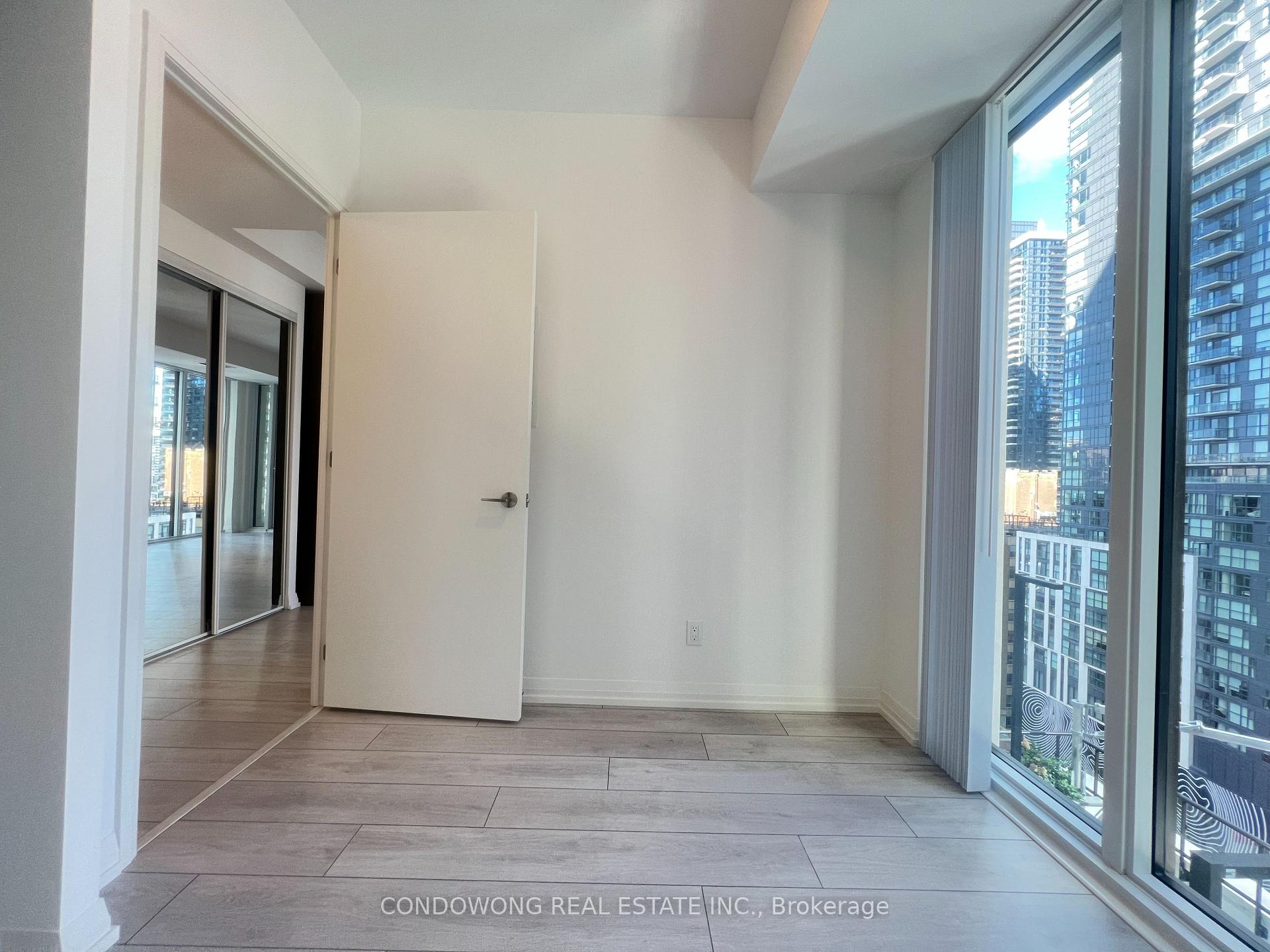 Photo 8 of Unit 1606, 400 King Street W, Toronto, Waterfront Communities — HOMEH