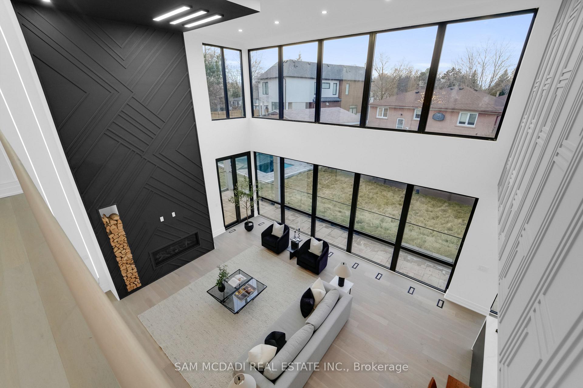 Photo 8 of 468 Saville Crescent, Oakville, West — HOMEH