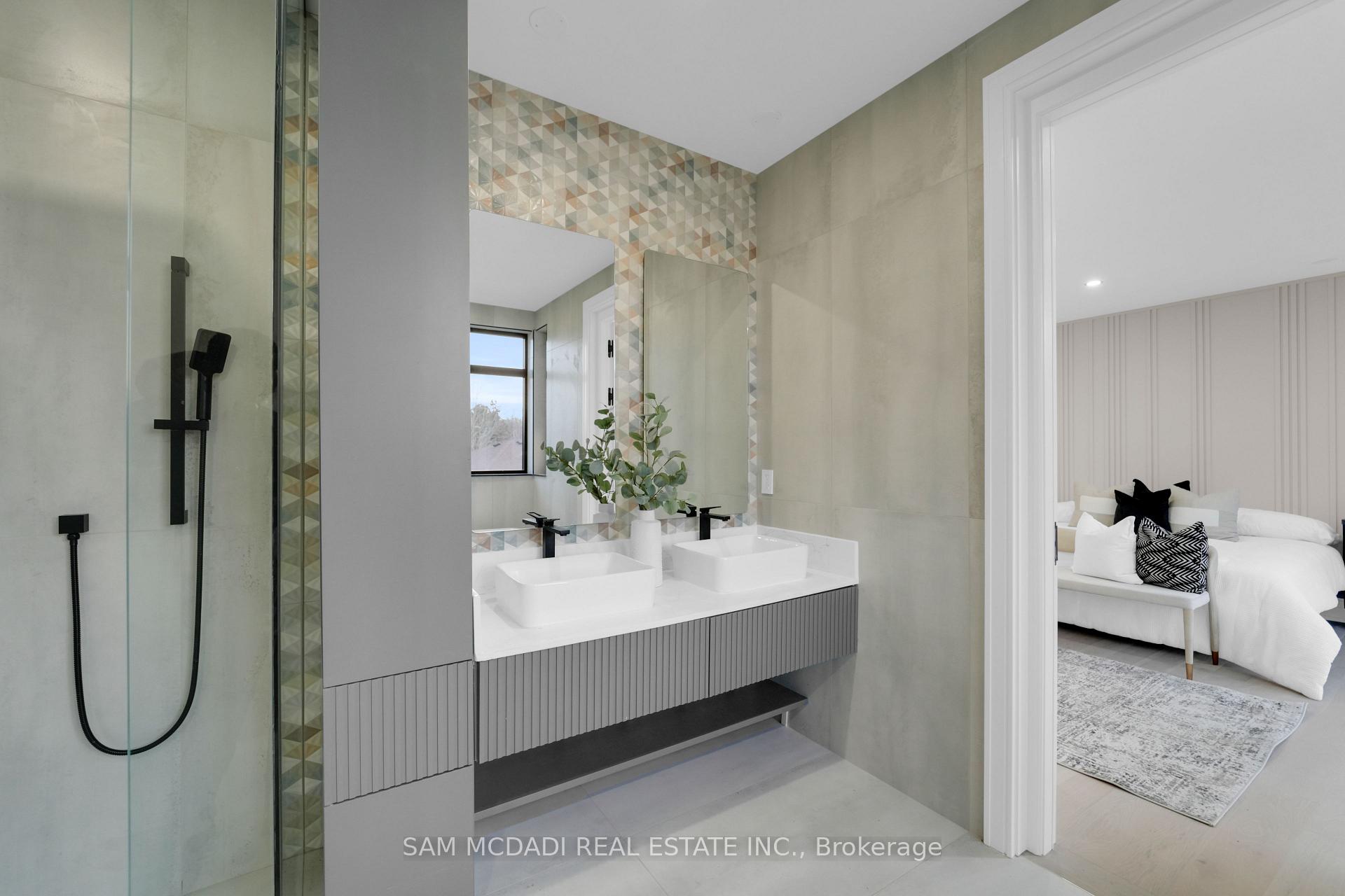 Photo 27 of 468 Saville Crescent, Oakville, West — HOMEH