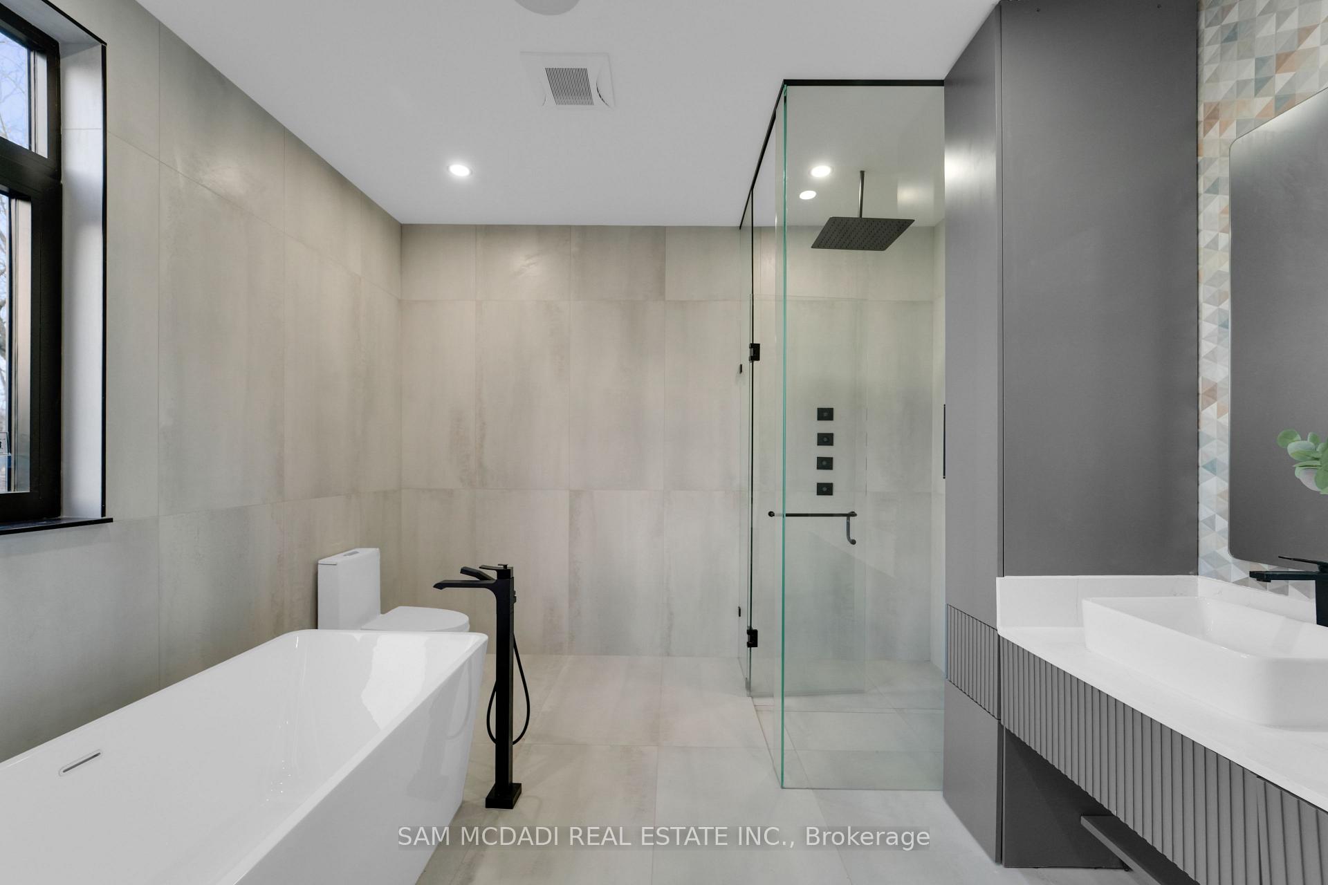 Photo 28 of 468 Saville Crescent, Oakville, West — HOMEH