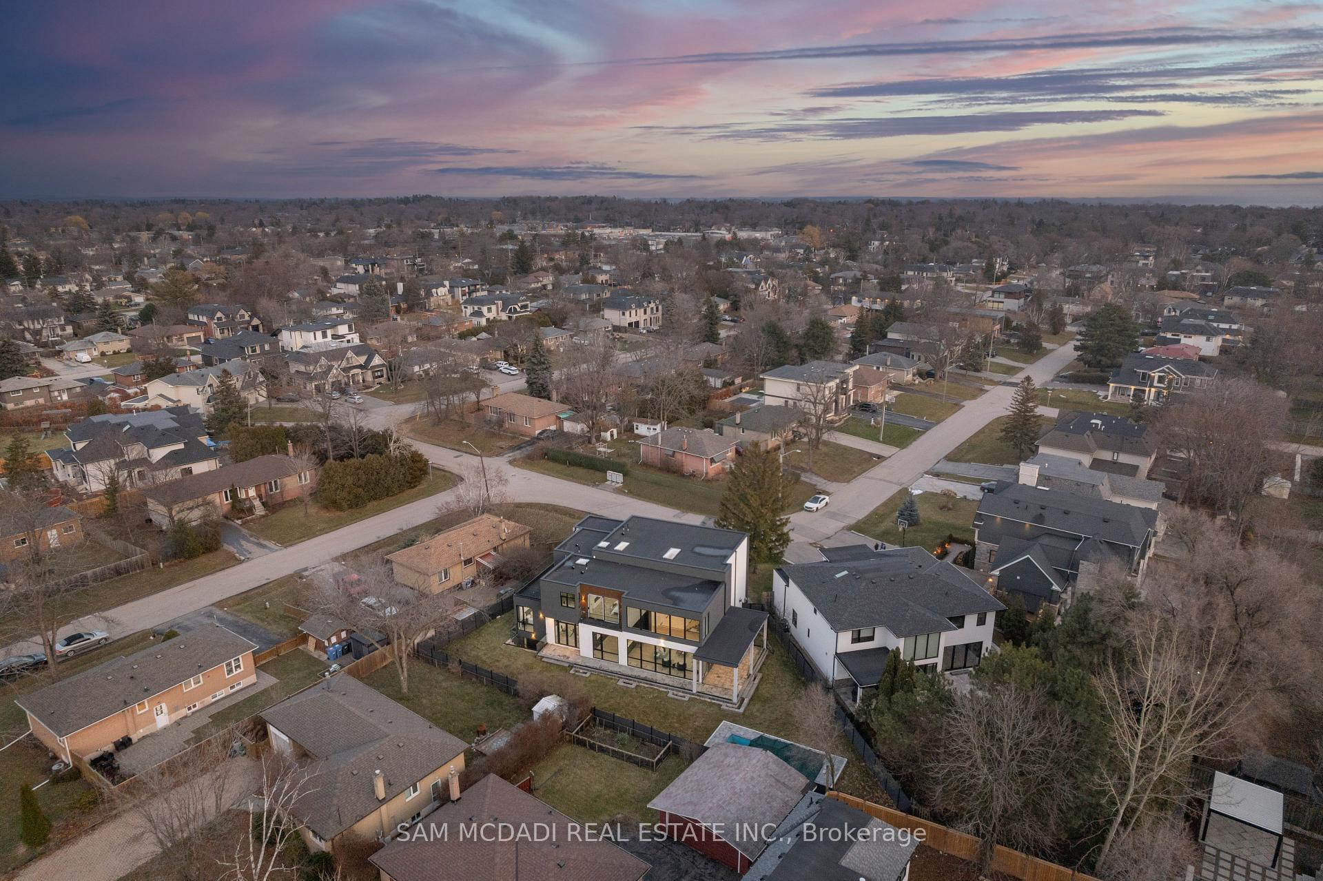 Photo 47 of 468 Saville Crescent, Oakville, West — HOMEH